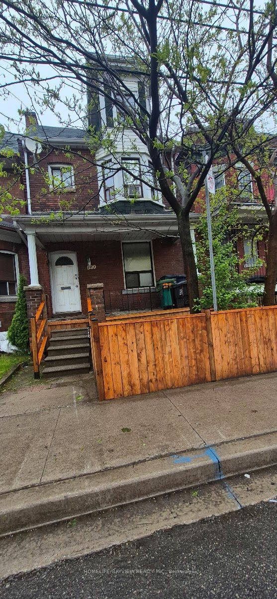 539 Lansdowne Avenue, Toronto, ON M6H 3Y2