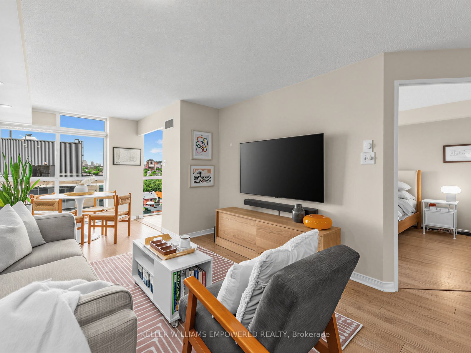 801 King Street W 1020, Toronto, ON M5V 3C9 photo 3