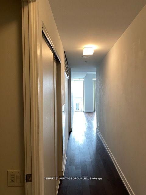 57 St Joseph Street 1507, Toronto, ON M5S 0C5 photo 2