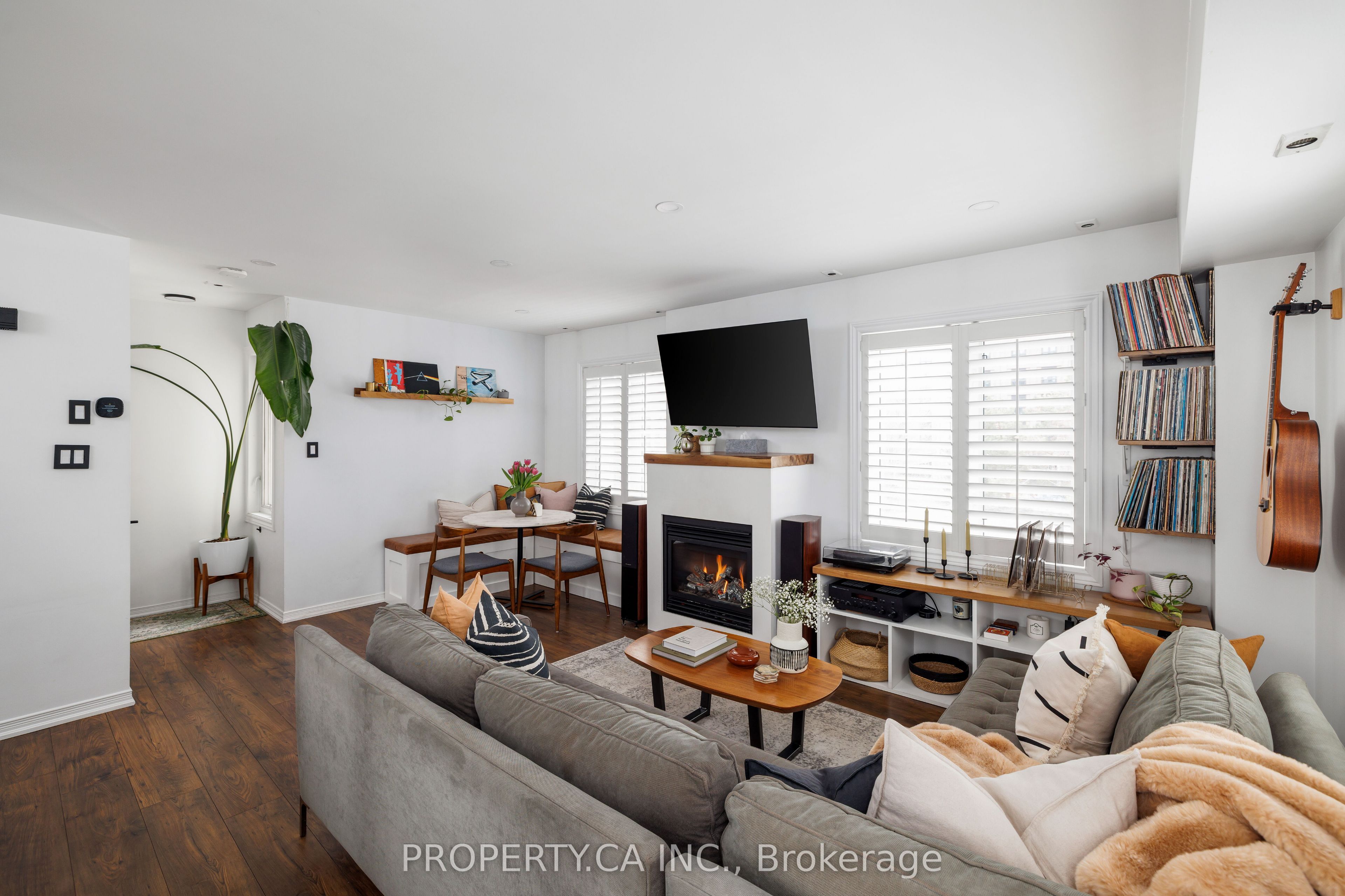 12 Sudbury Street 819, Toronto, ON M6J 3W7 photo 4