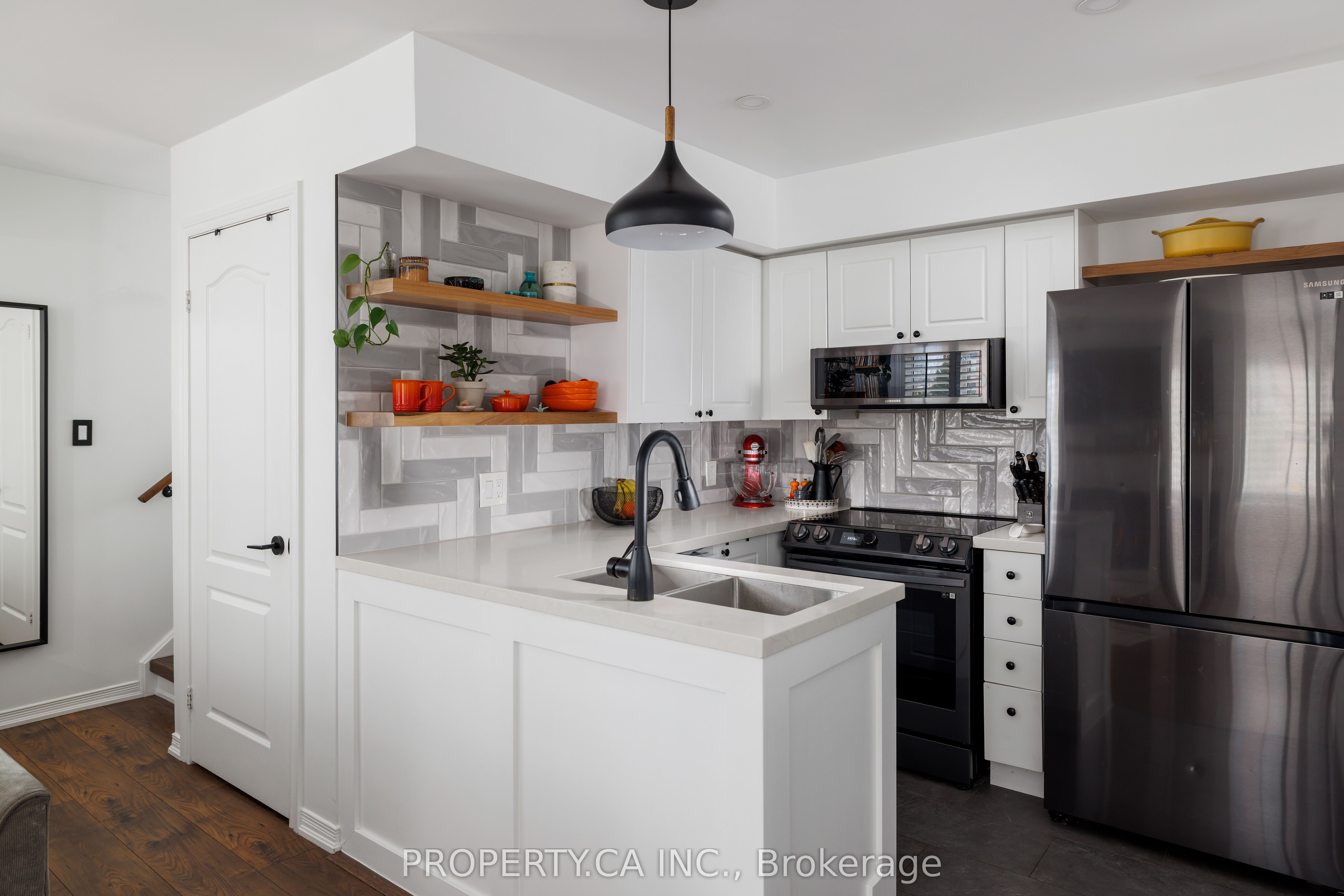 12 Sudbury Street 819, Toronto, ON M6J 3W7 photo 5