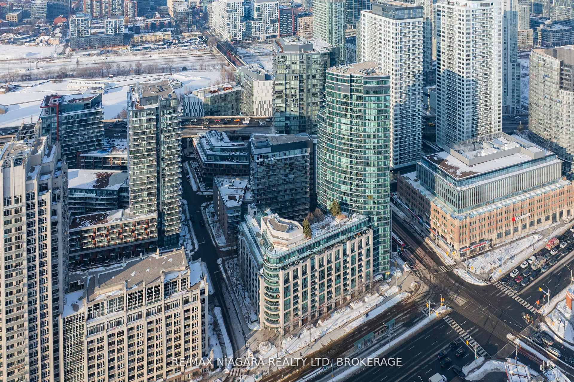 600 Fleet Street 1601, Toronto, ON M5V 1B7 photo 3