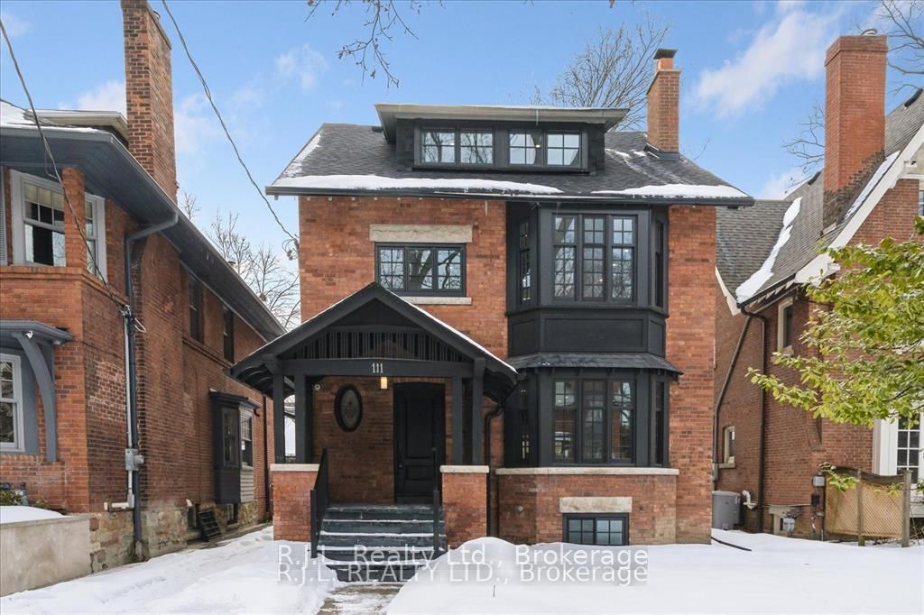 111 Roxborough Drive, Toronto, ON M4W 1X5
