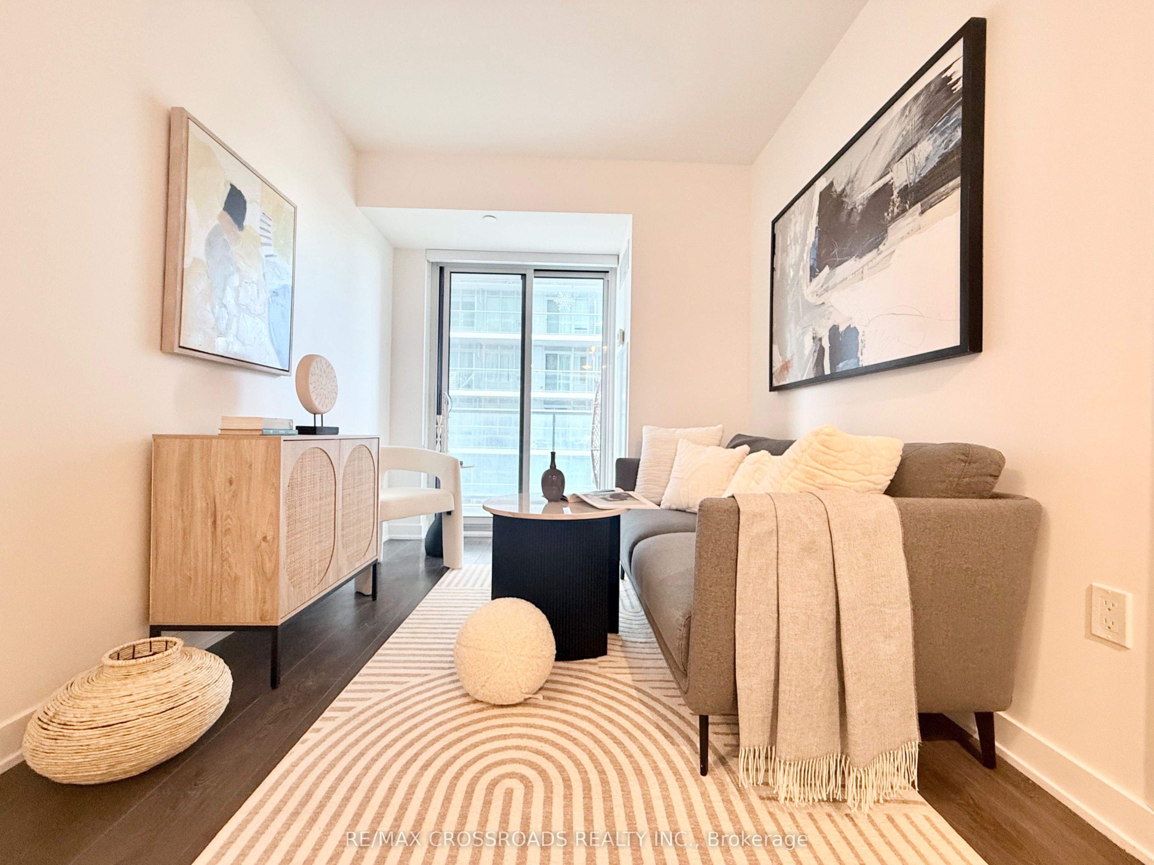 195 Redpath Avenue 2301, Toronto, ON M4P 0E4 photo 2