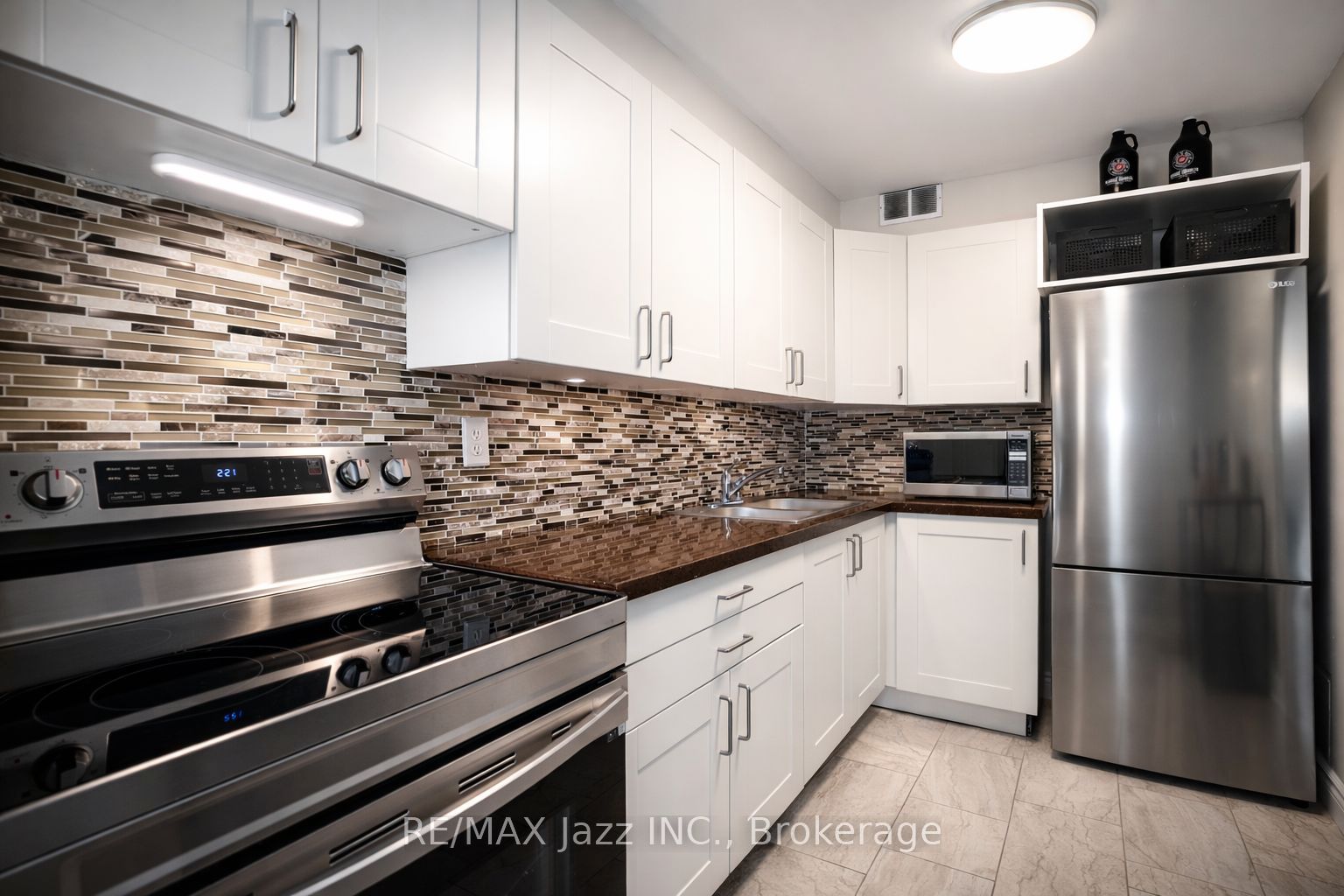 10 Parkway Forest Drive 1008, Toronto, ON M2J 1L3 photo 3