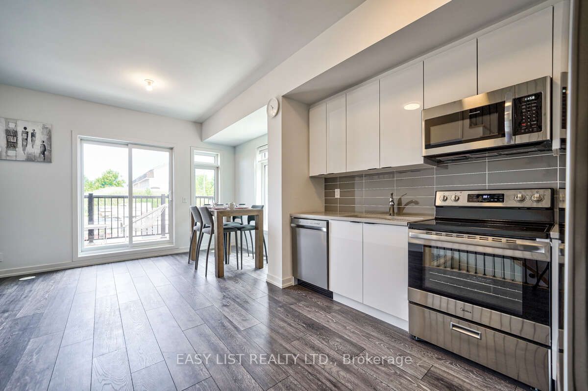 27 Spruce Pines Crescent, Toronto, ON M4A 0A9