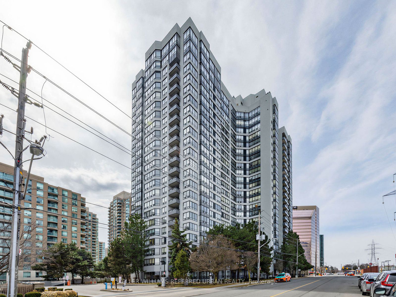7 Bishop Avenue 217, Toronto, ON M2M 4J4