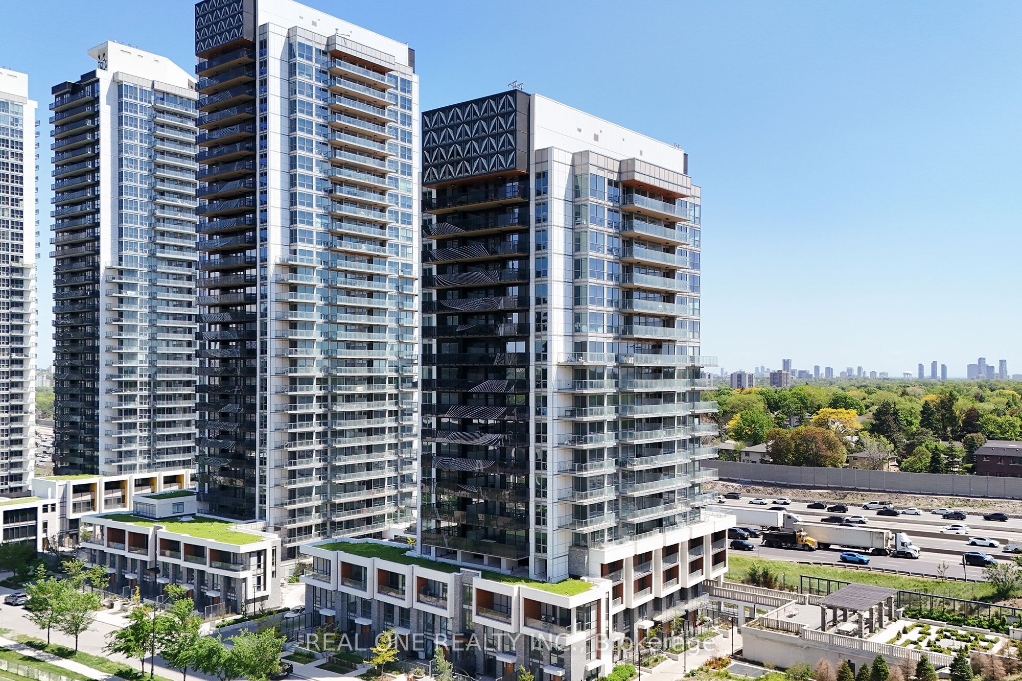25 McMahon Drive 503, Toronto, ON M2K 0J1