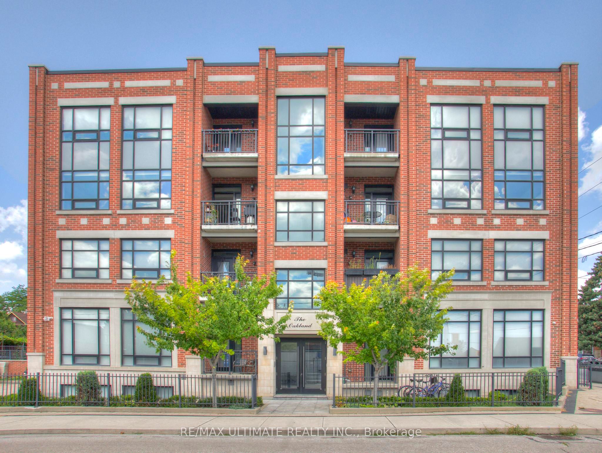 458 Oakwood Avenue 502, Toronto, ON M6E 2W6