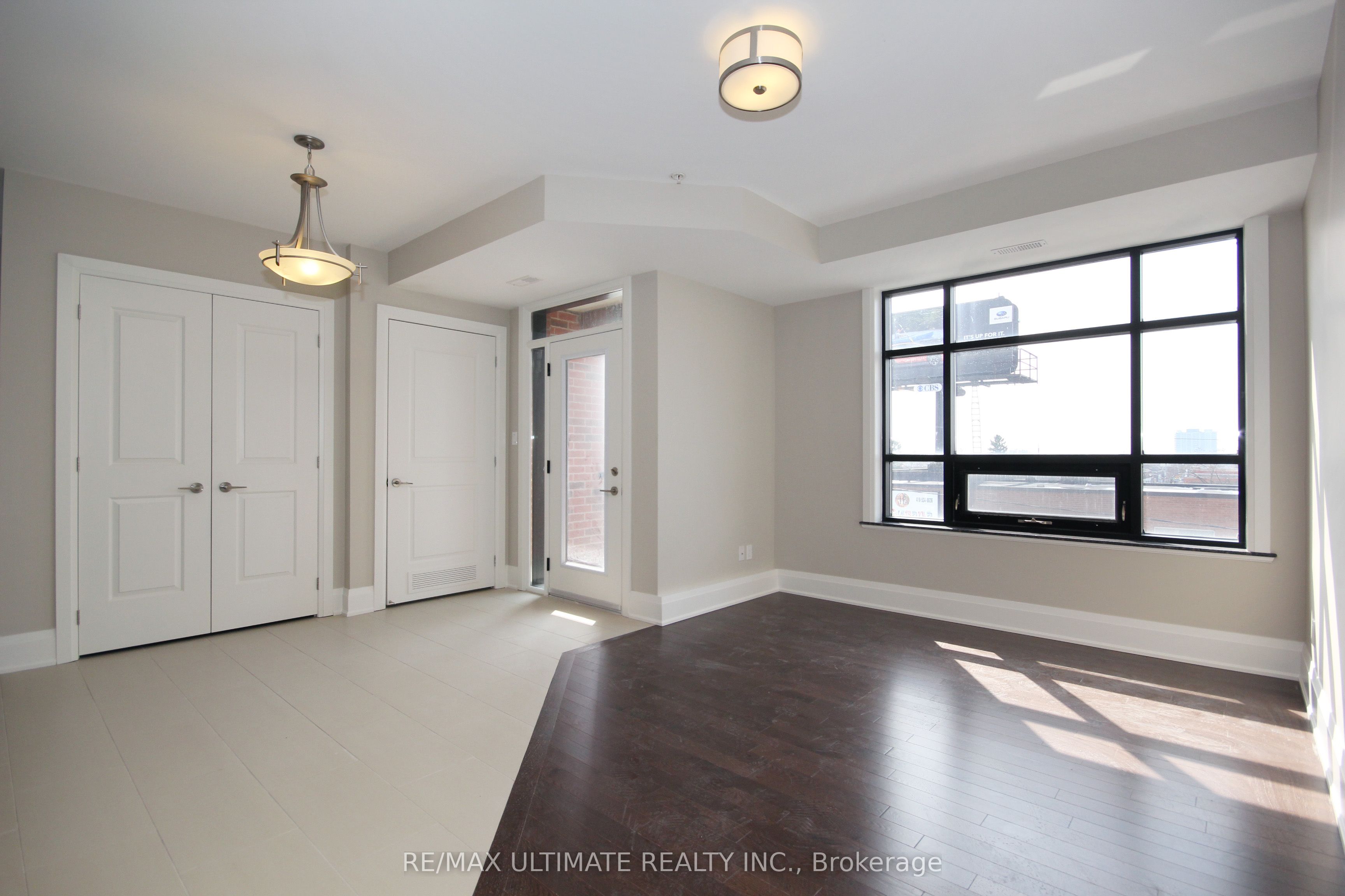 458 Oakwood Avenue 502, Toronto, ON M6E 2W6 photo 4