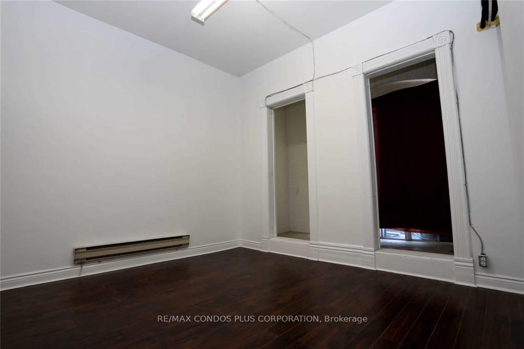 324 Spadina Avenue #B, Toronto, ON M5T 2E7 photo 4