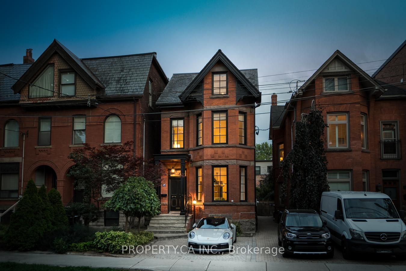 43 Bernard Avenue, Toronto, ON M5R 1R3