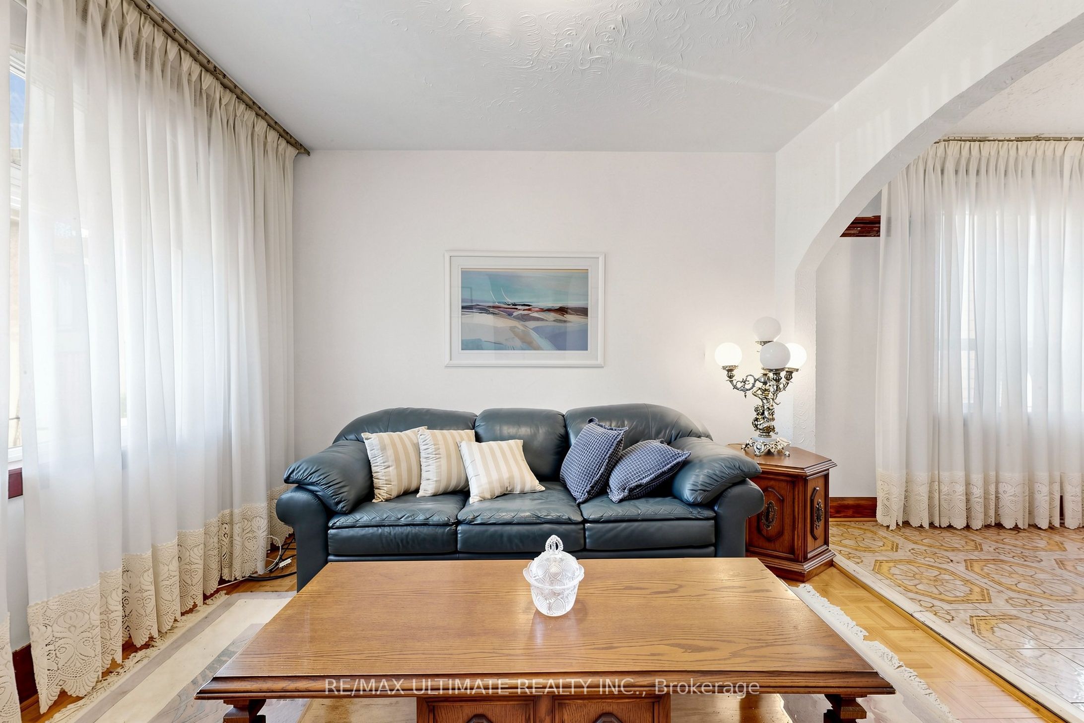 494 Oakwood Avenue W, Toronto, ON M6E 2W7 photo 4