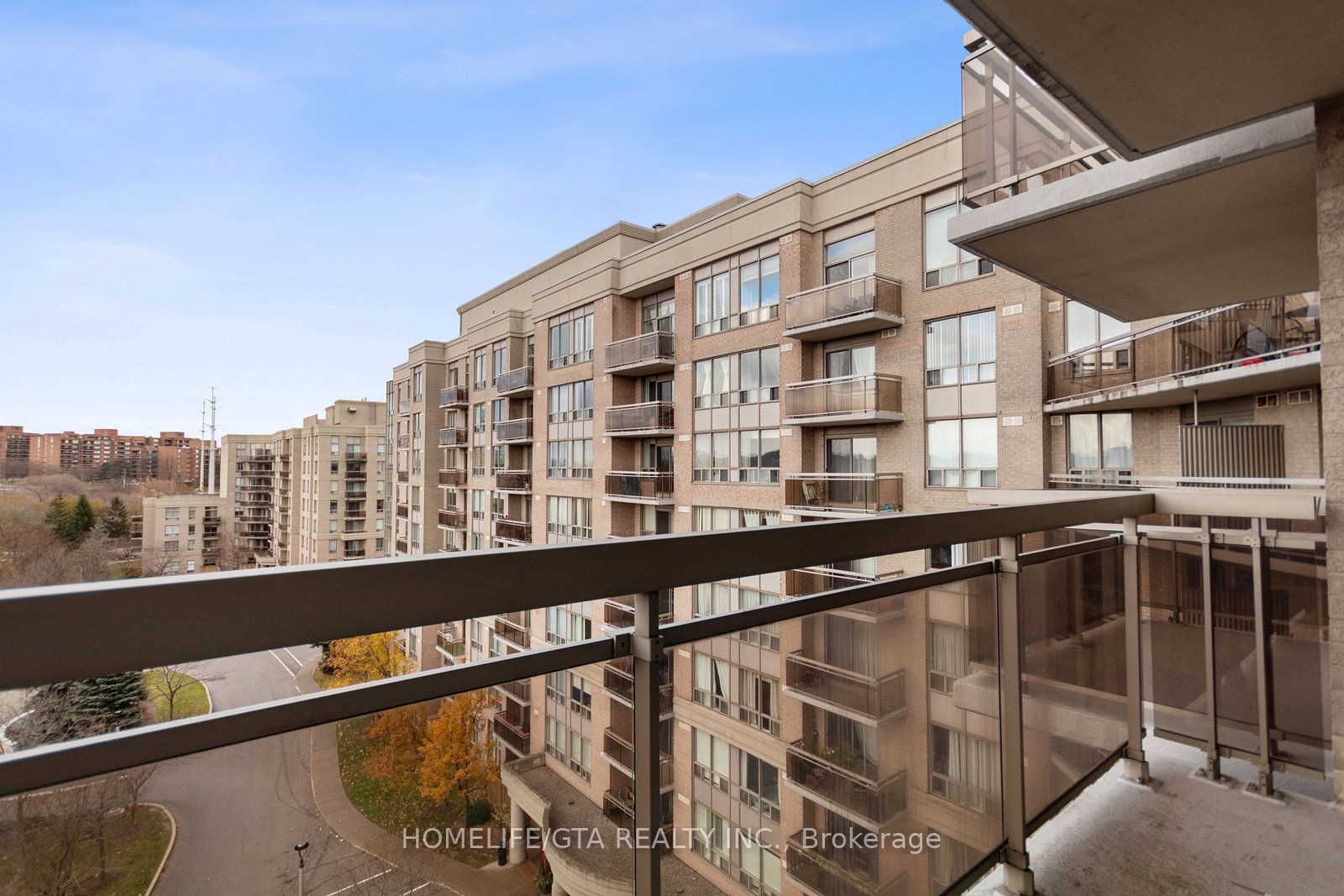 1720 Eglinton Avenue E 821, Toronto, ON M4A 2X8