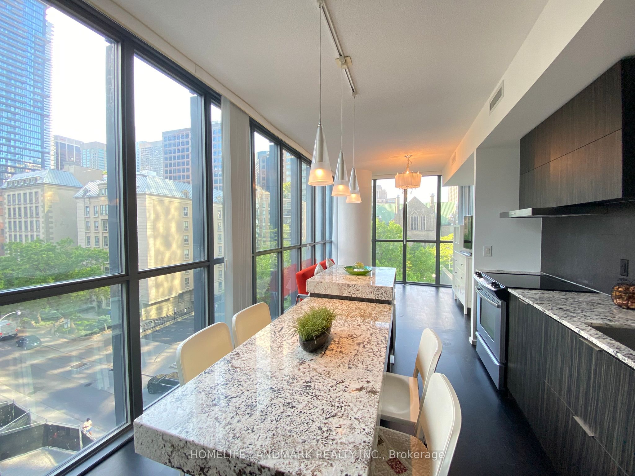 101 Charles Street E 606, Toronto, ON M4Y 0A9 photo 2