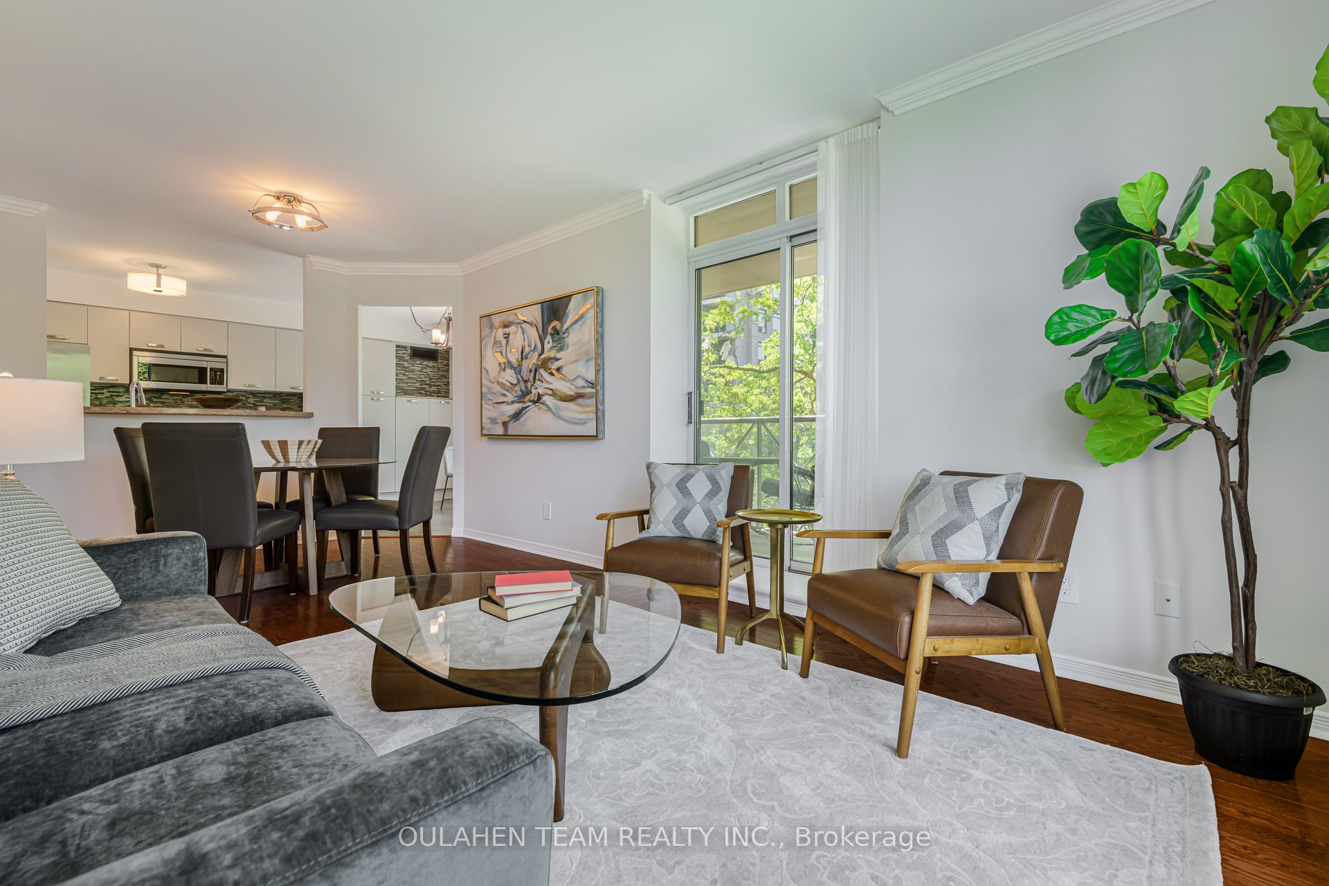 51 Harrison Garden Boulevard 202, Toronto, ON M2N 7G4 photo 5
