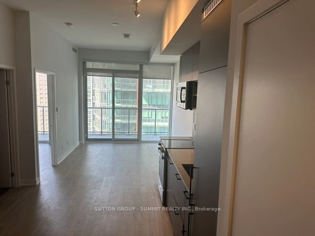 135 East Liberty Street 1507, Toronto, ON M6K 0G7 photo 3