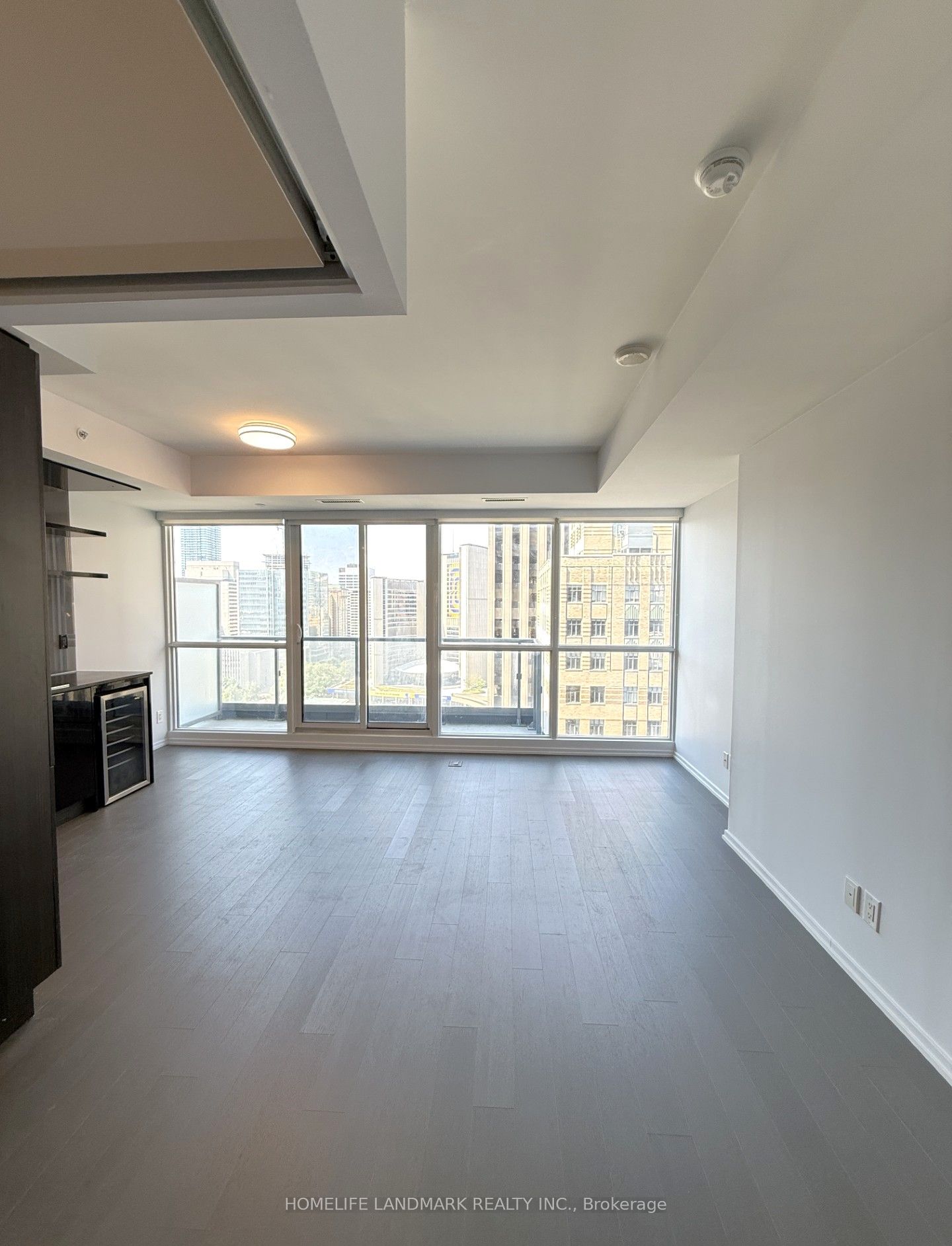 70 Temperance Street 2202, Toronto, ON M5H 0B1 photo 3