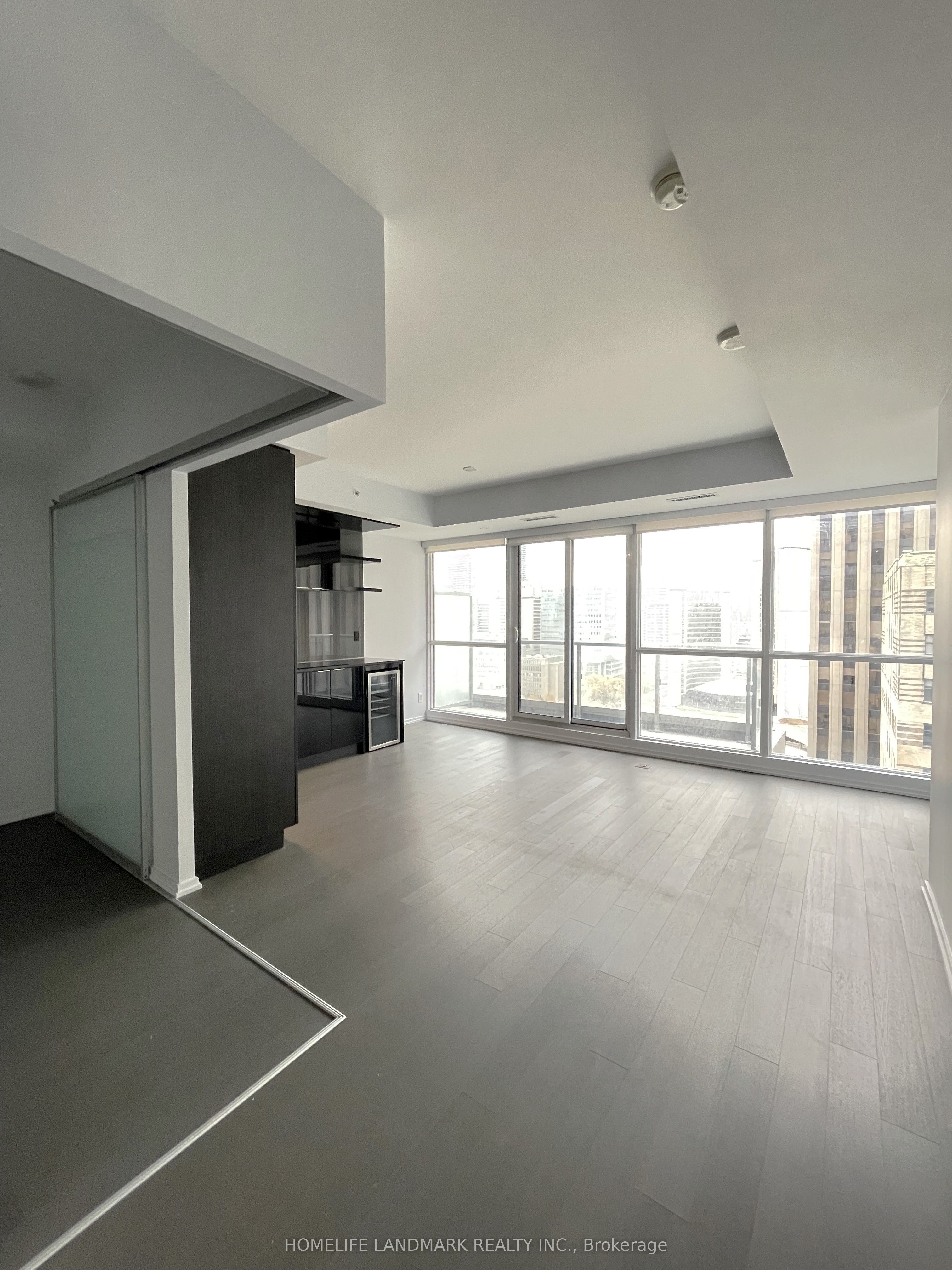 70 Temperance Street 2202, Toronto, ON M5H 0B1 photo 4