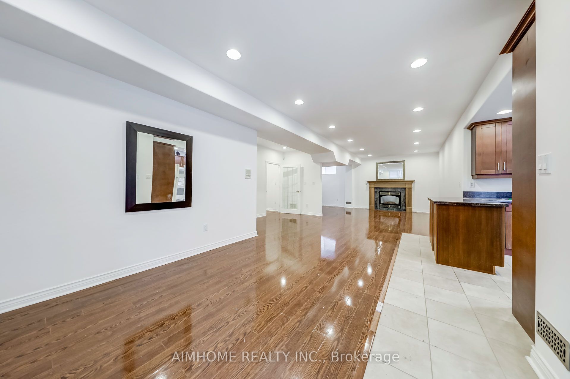 248 Dunview Avenue Lower-L, Toronto, ON M2N 4J2 photo 3