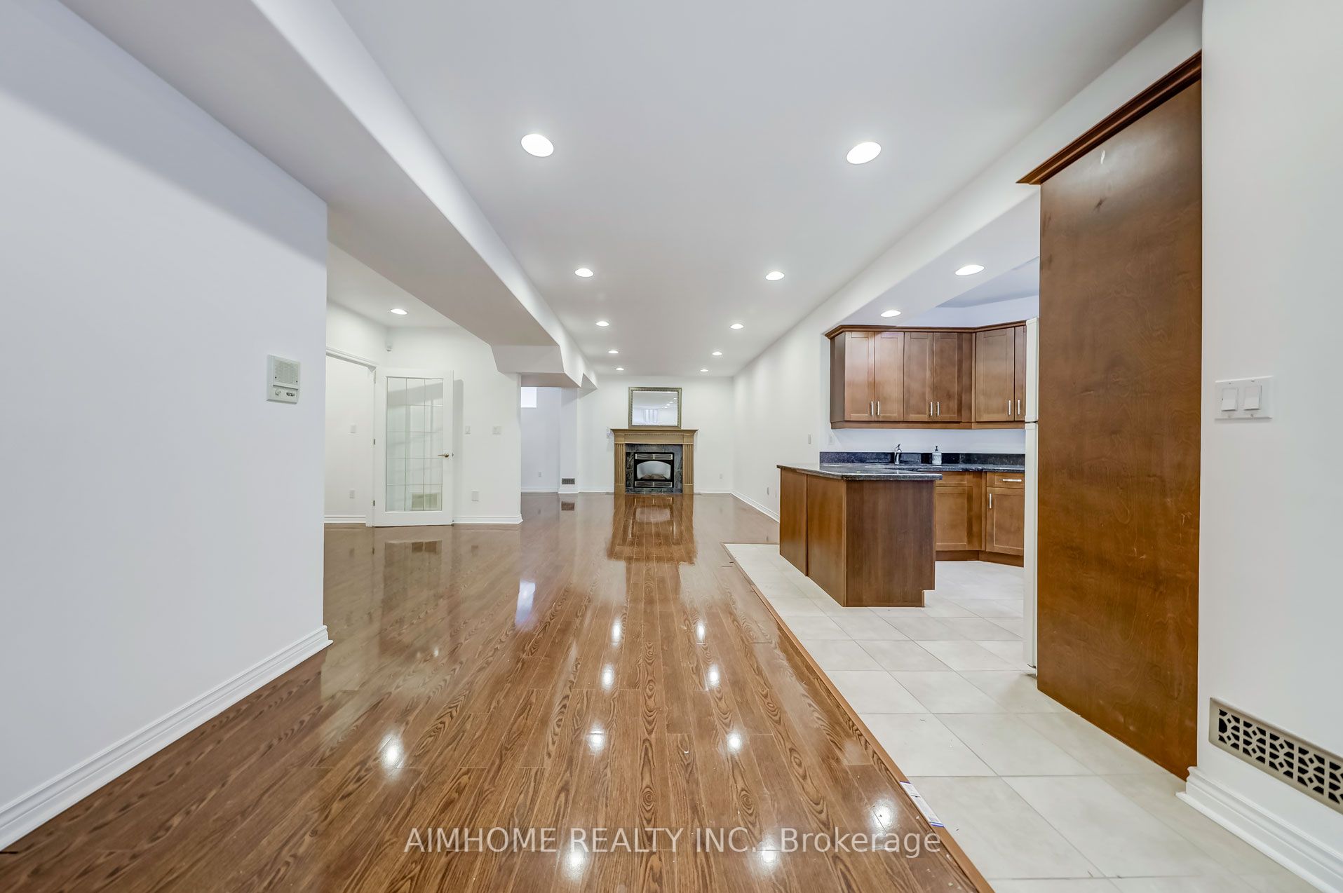 248 Dunview Avenue Lower-L, Toronto, ON M2N 4J2 photo 4