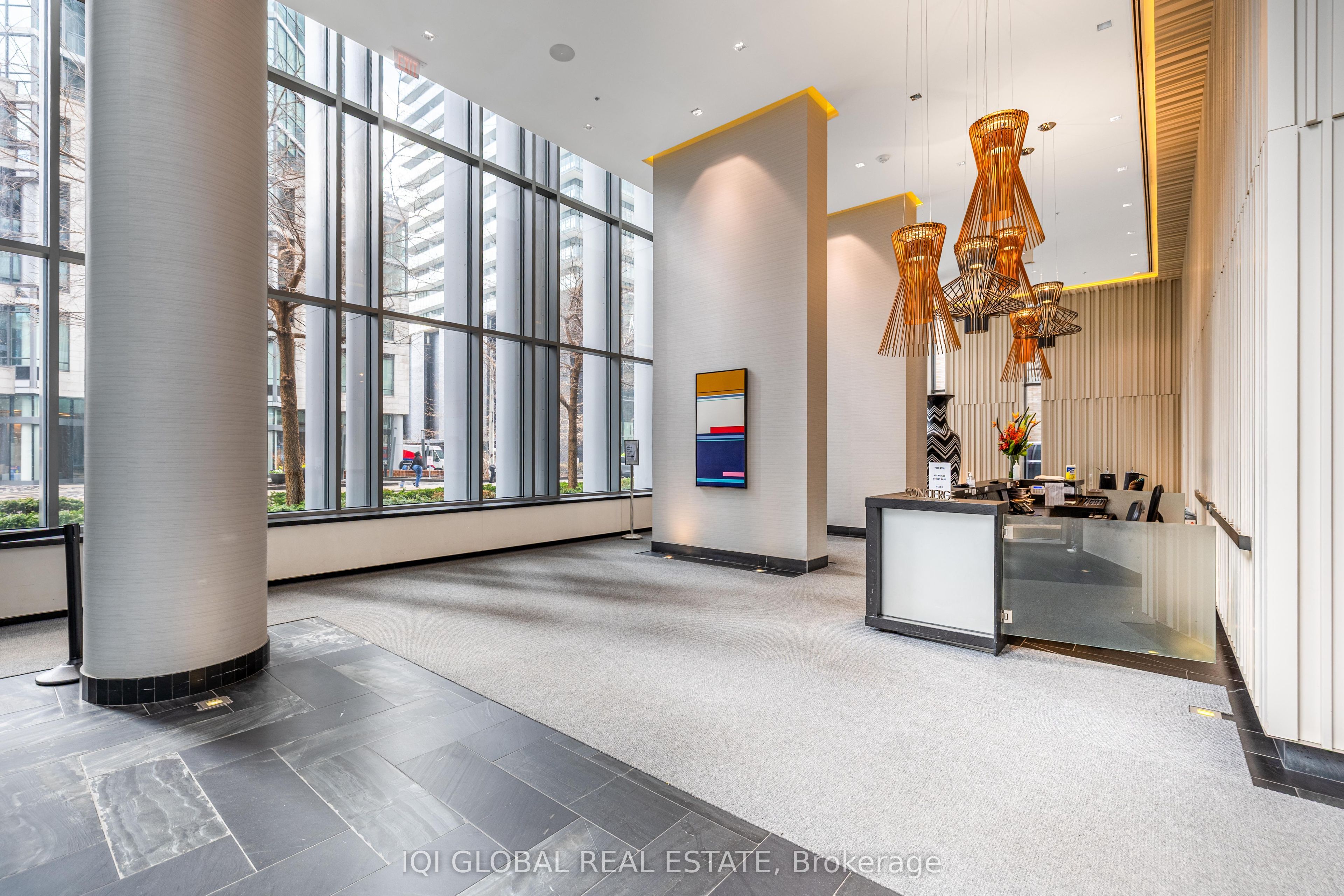 42 Charles Street 2304, Toronto, ON M4Y 0B7 photo 5