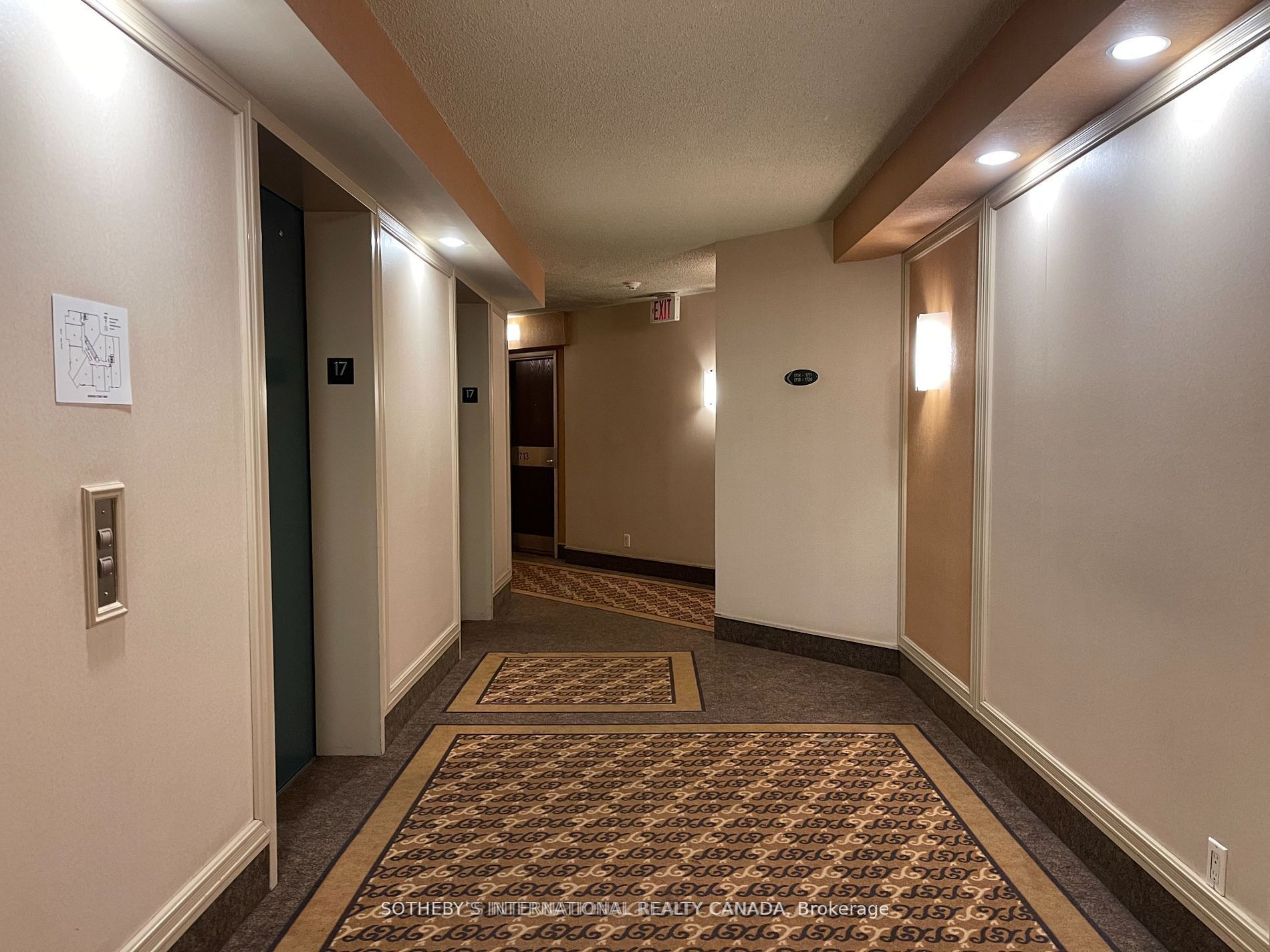 711 Bay Street 1715, Toronto, ON M5G 2J8 photo 2