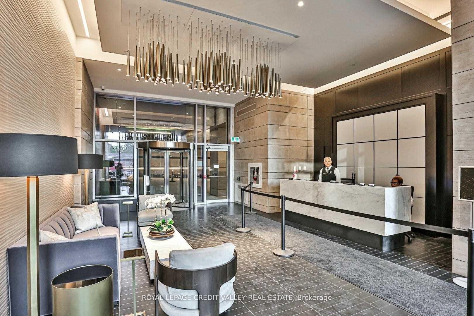 188 Cumberland Street 1806, Toronto, ON M5R 0B6 photo 2