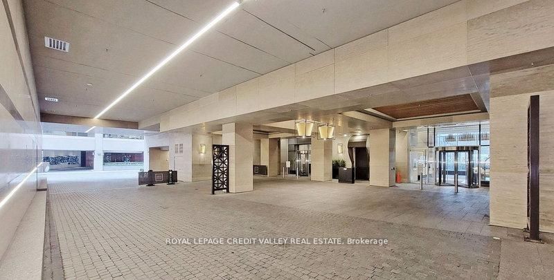 188 Cumberland Street 1806, Toronto, ON M5R 0B6 photo 4