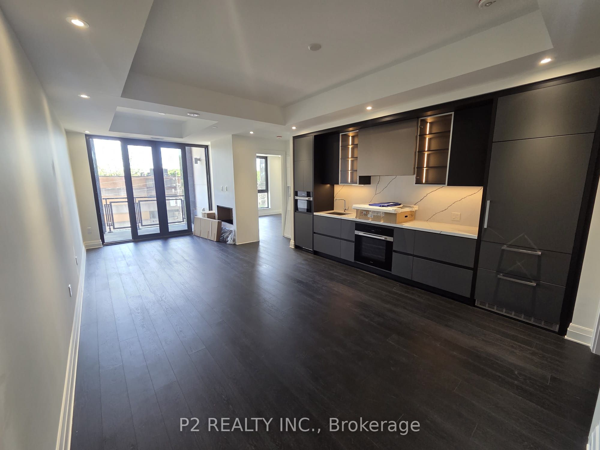 2 Forest Hill Road 406, Toronto, ON M4V 2L3 photo 3