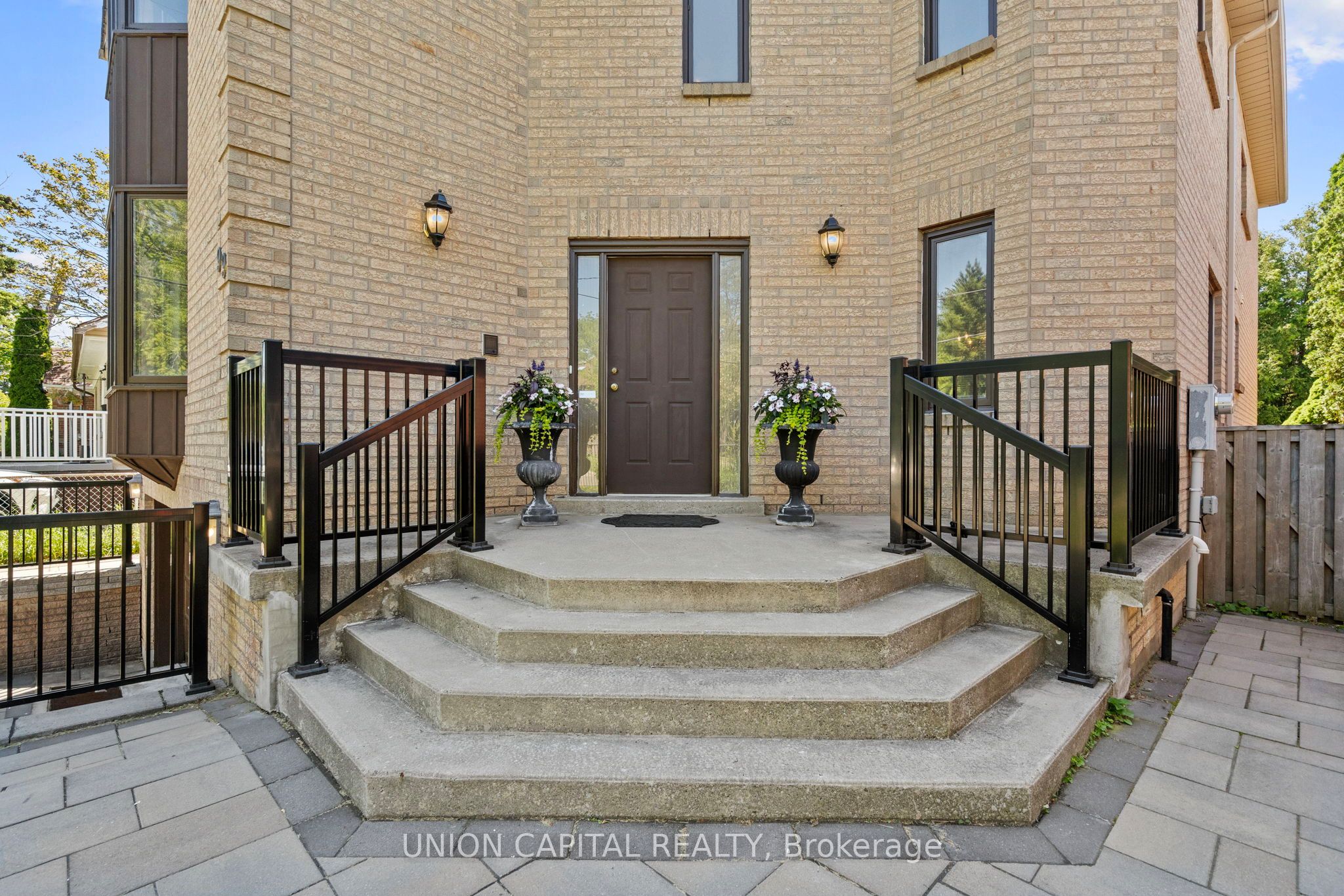 99 Abitibi Avenue, Toronto, ON M2M 2V5 photo 3