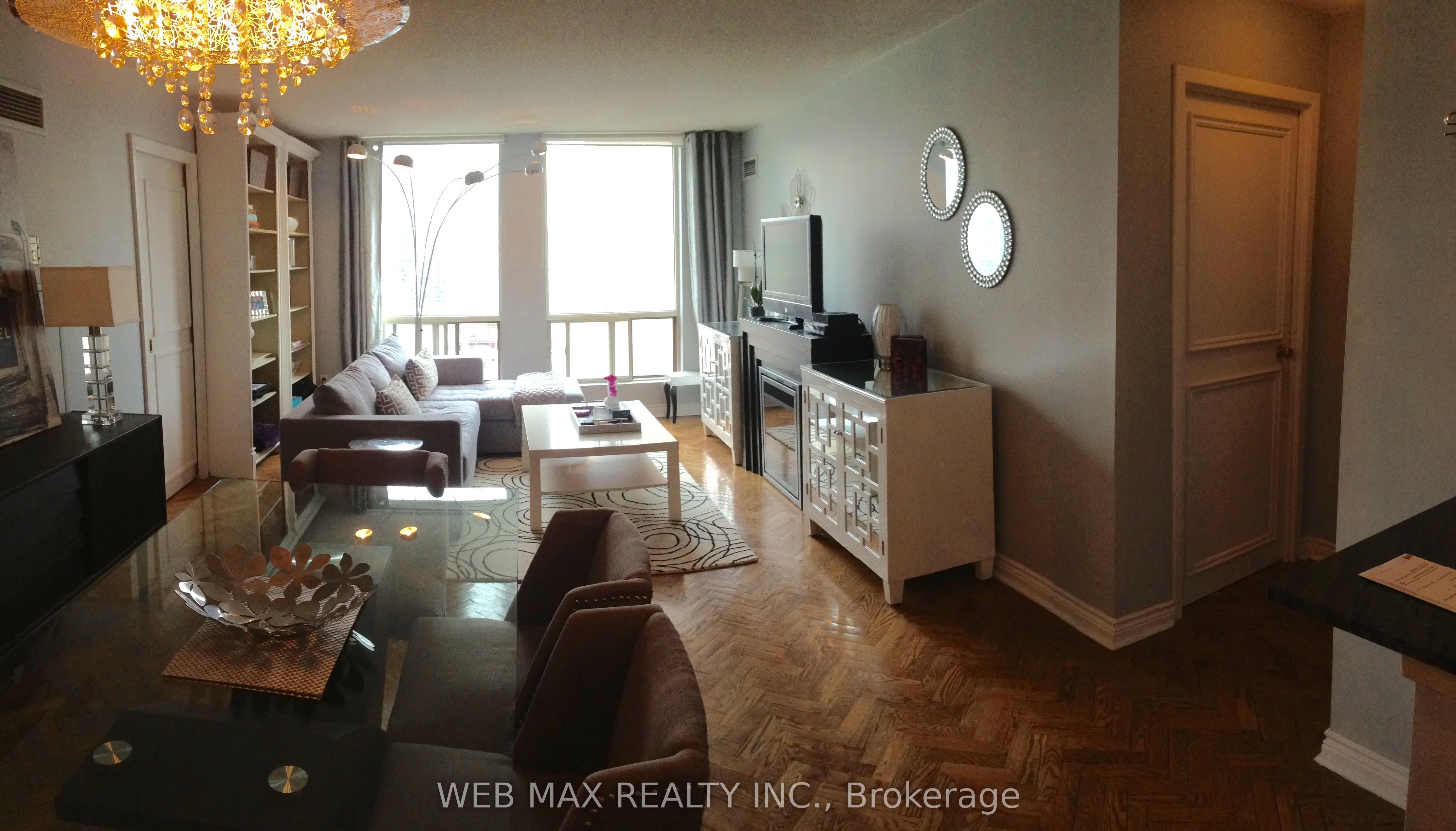 25 Grenville Street 1808, Toronto, ON M4Y 2X5 photo 5
