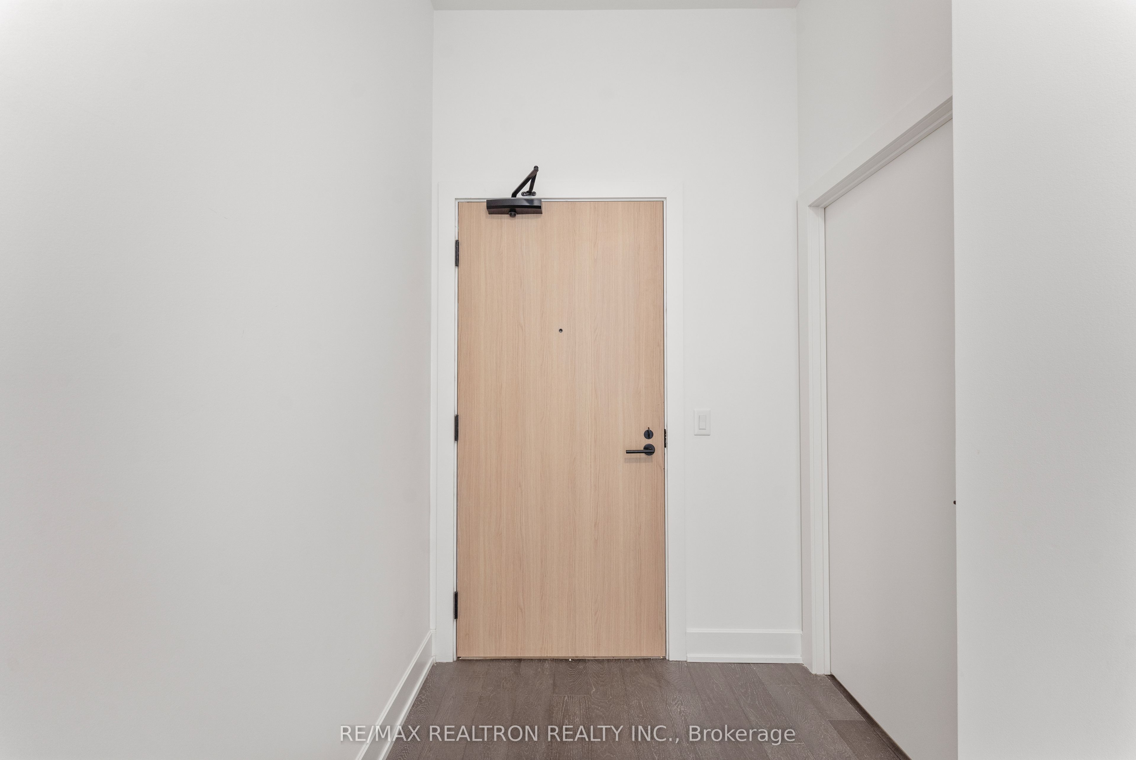 15 Mercer Street 4106, Toronto, ON M5V 1H2 photo 3