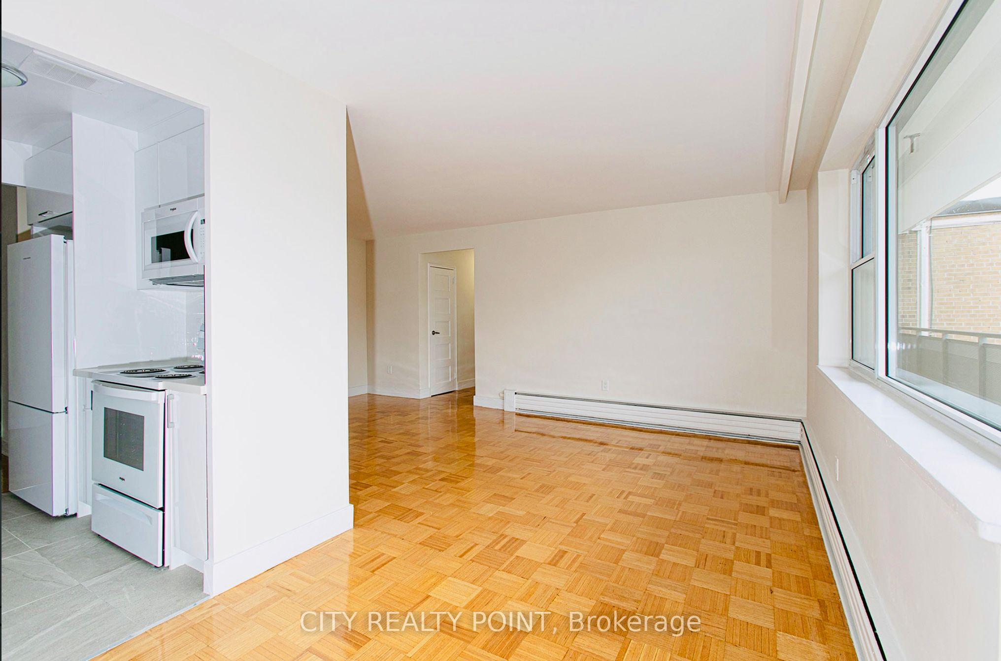 2 Grandstand Place 210, Toronto, ON M4H 1E2 photo 3