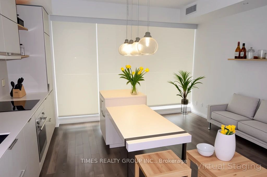 197 Yonge Street 1304, Toronto, ON M5B 1M4 photo 5