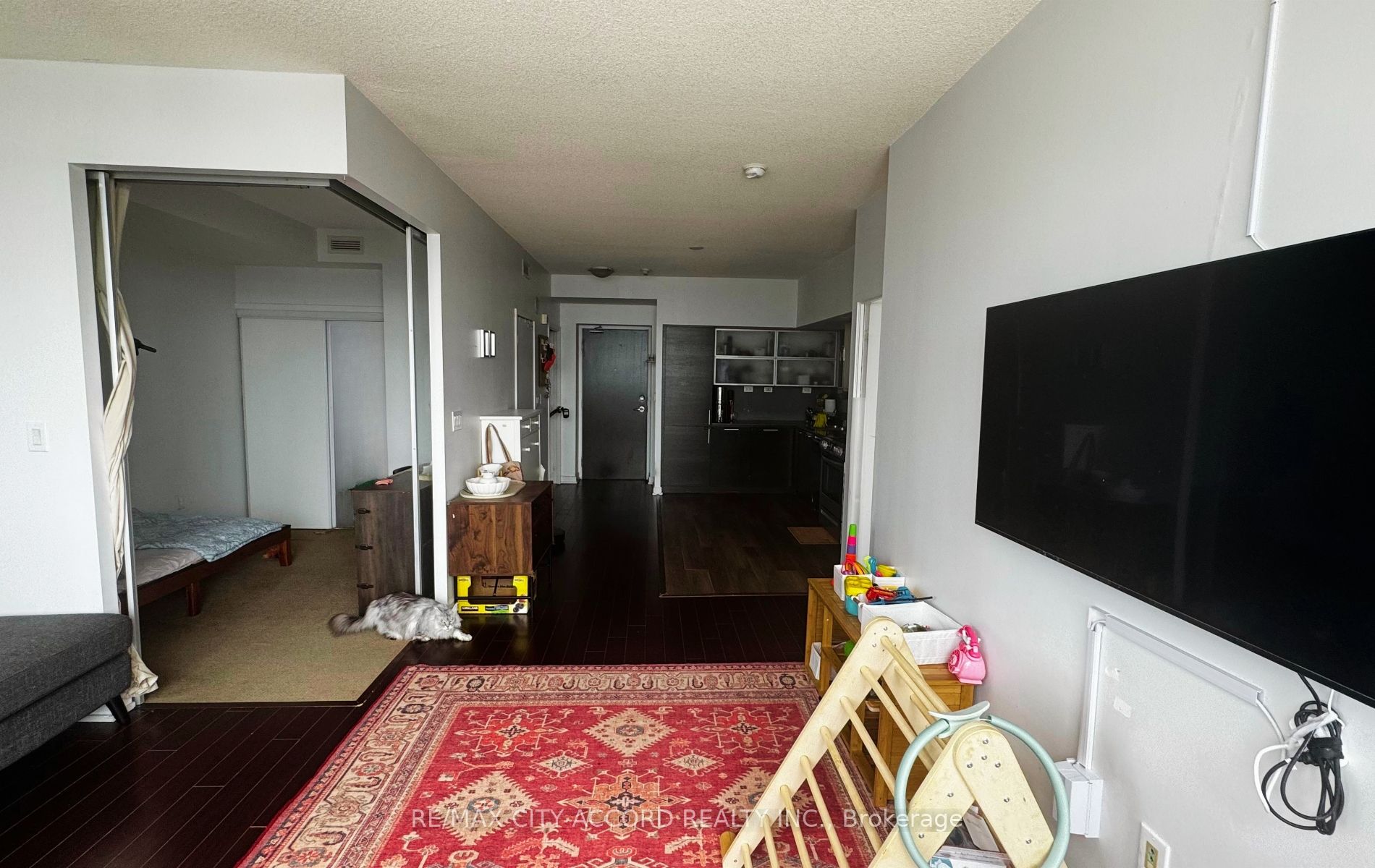 25 Capreol Court 3005, Toronto, ON M5V 3Z7 photo 5