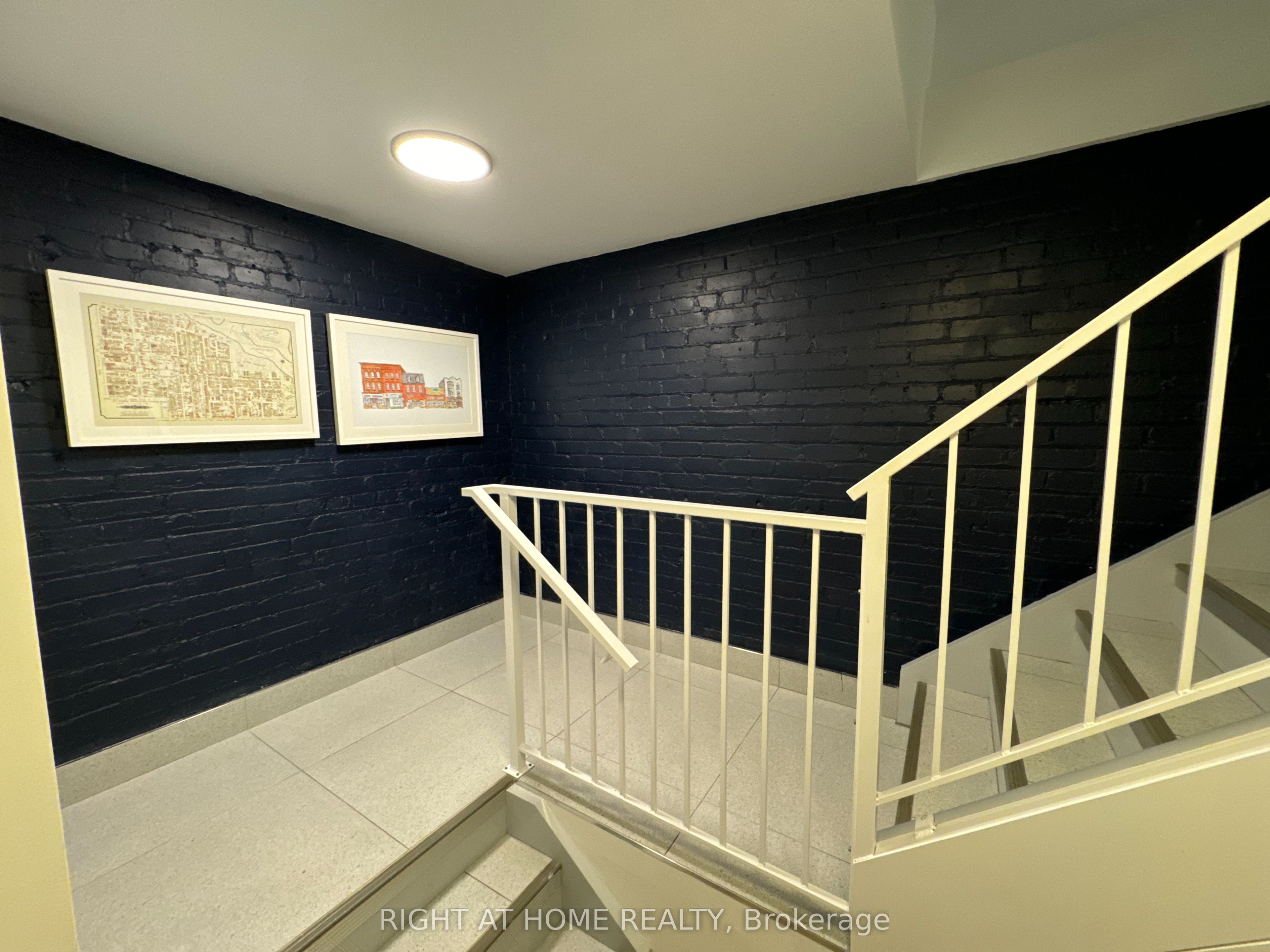 60 Winchester Street Lower Level, Toronto, ON M4X 1A9 photo 3
