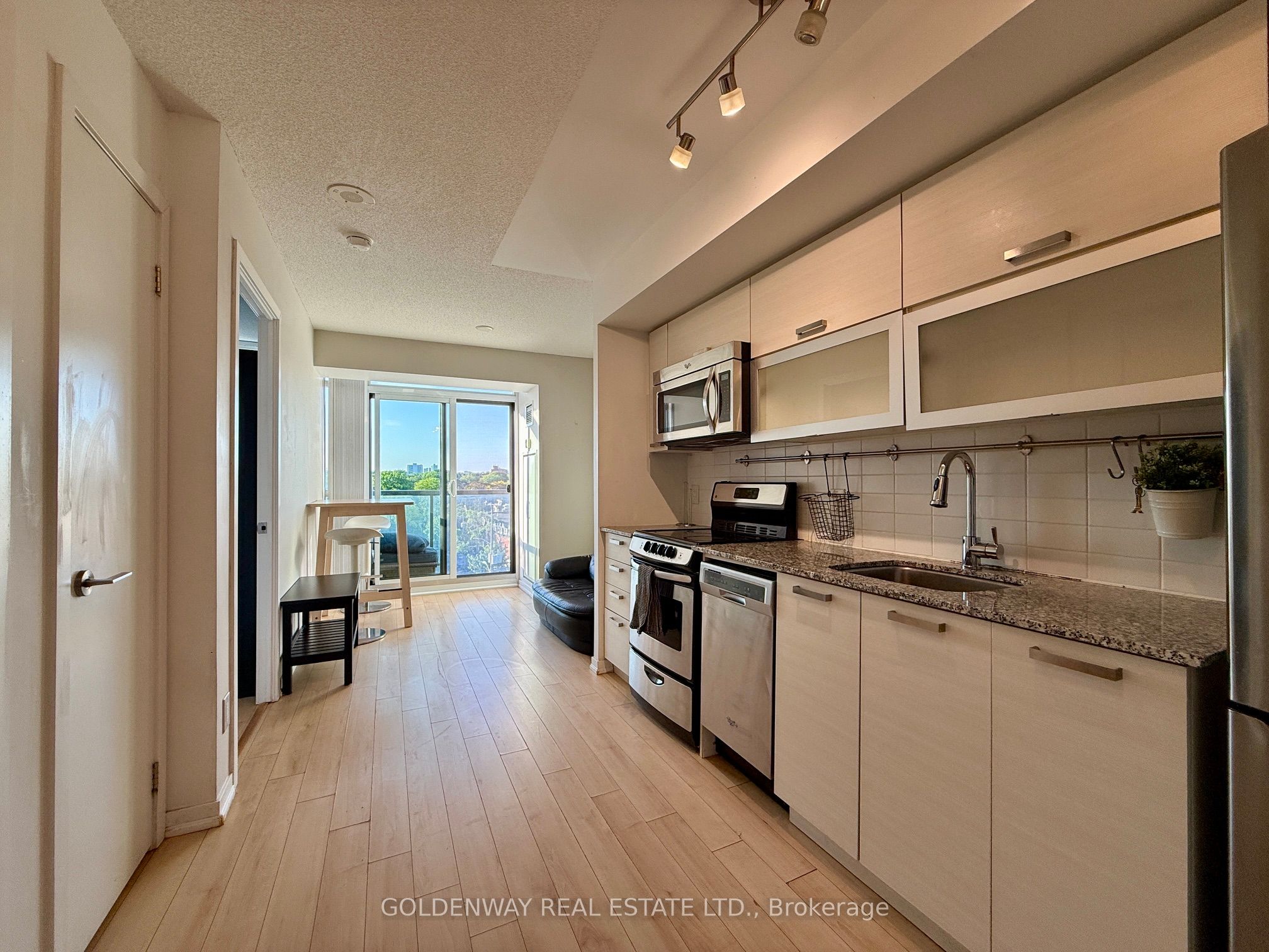 68 Abell Street 733, Toronto, ON M6J 0B1 photo 2