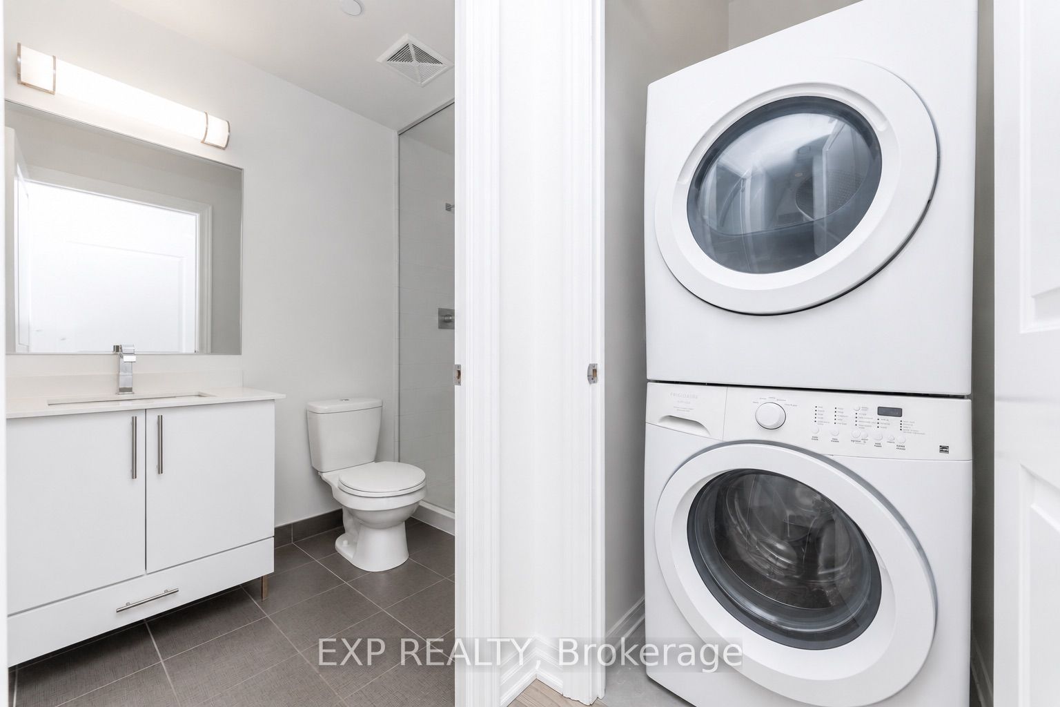 225 Sackville Street 1306, Toronto, ON M5A 3H1 photo 4