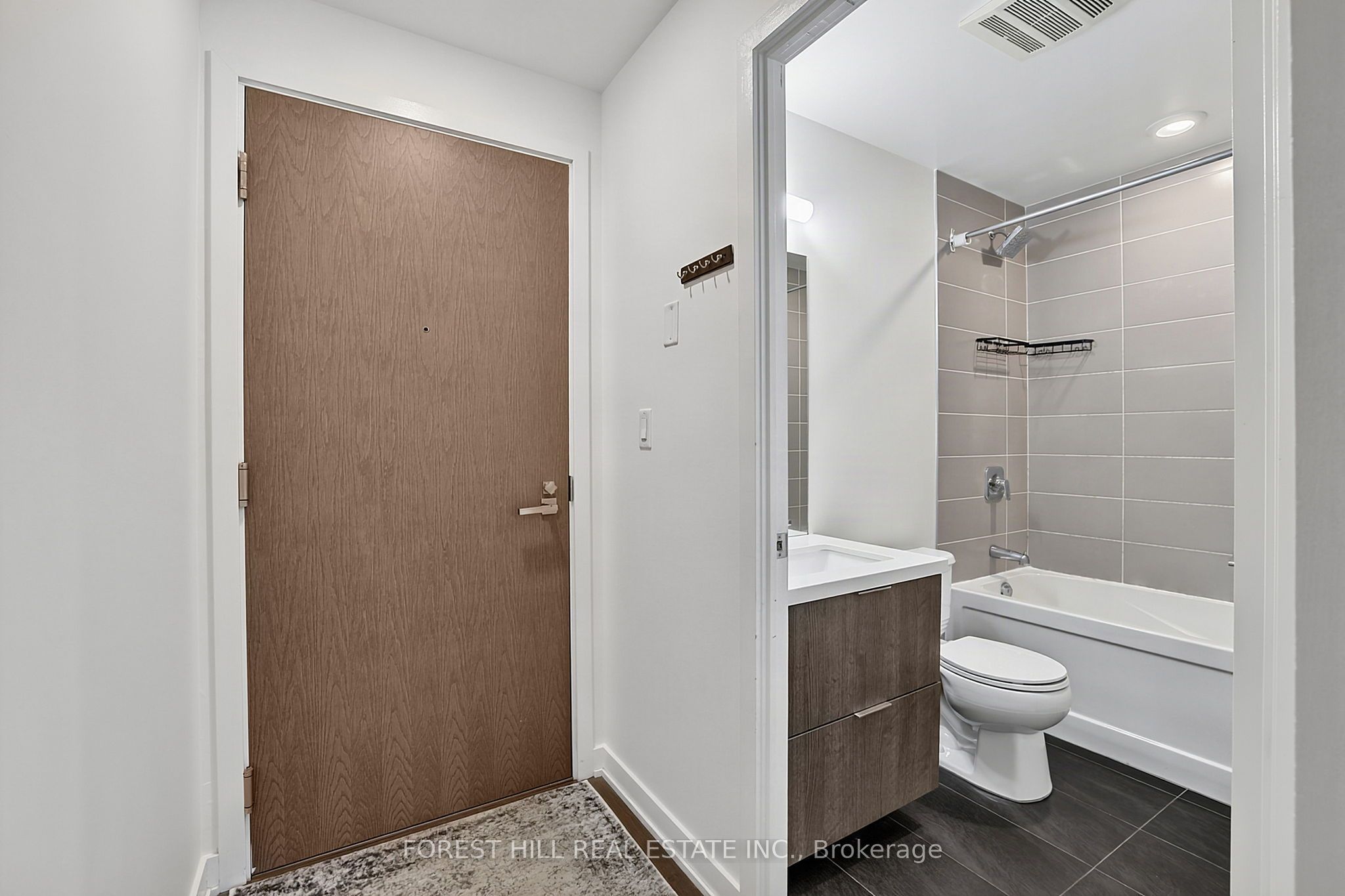 109 Ossington Avenue 202, Toronto, ON M6J 0G1 photo 4