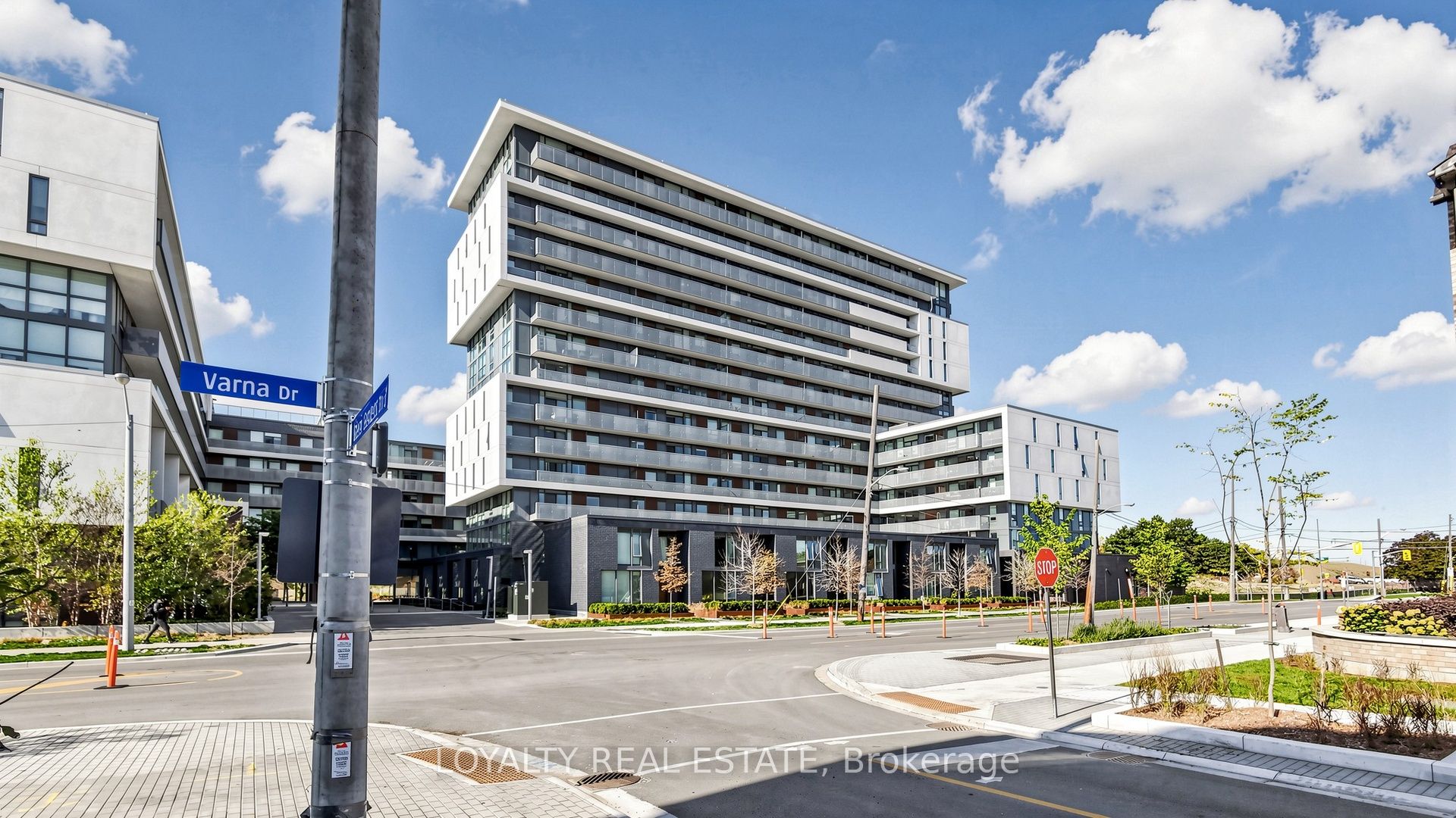 120 Varna Drive 1207, Toronto, ON M6A 0B3 photo 3