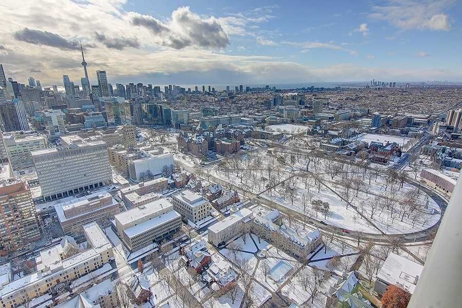 65 St Mary Street 4401, Toronto, ON M5S 0A6 photo 4