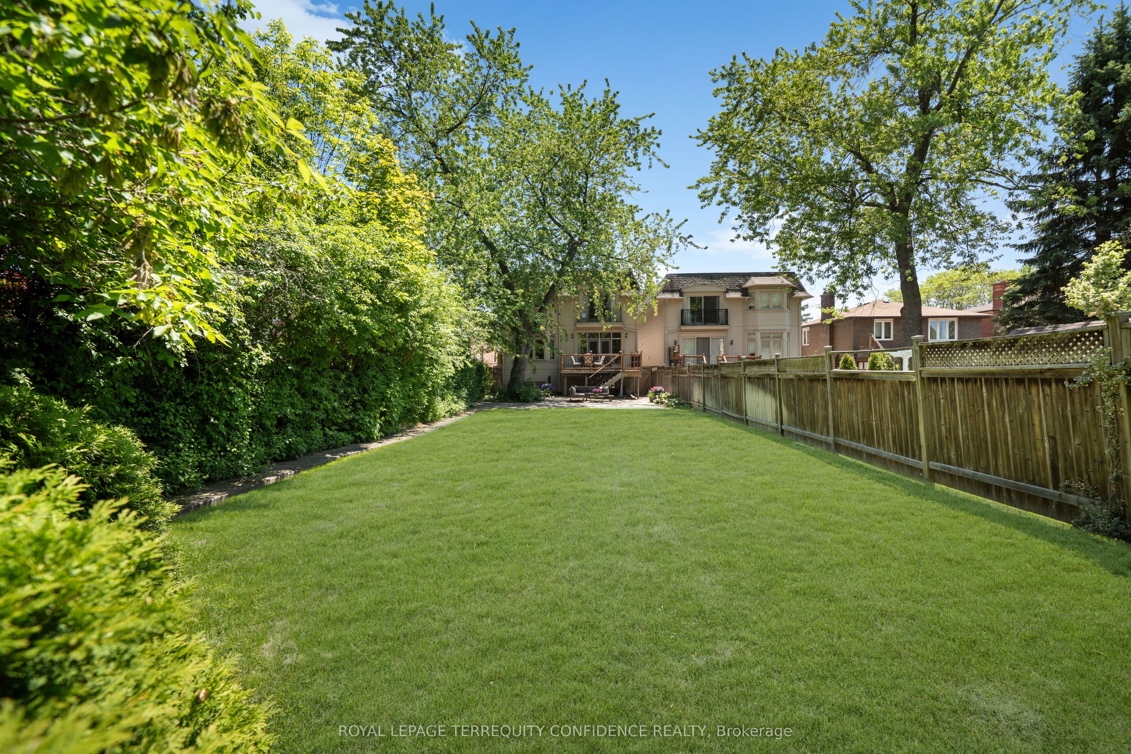 466A Ellerslie Avenue, Toronto, ON M2R 1C4 photo 2