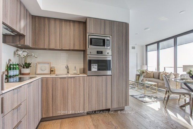 11 Wellesley Street W 3705, Toronto, ON M4Y 0G4 photo 4