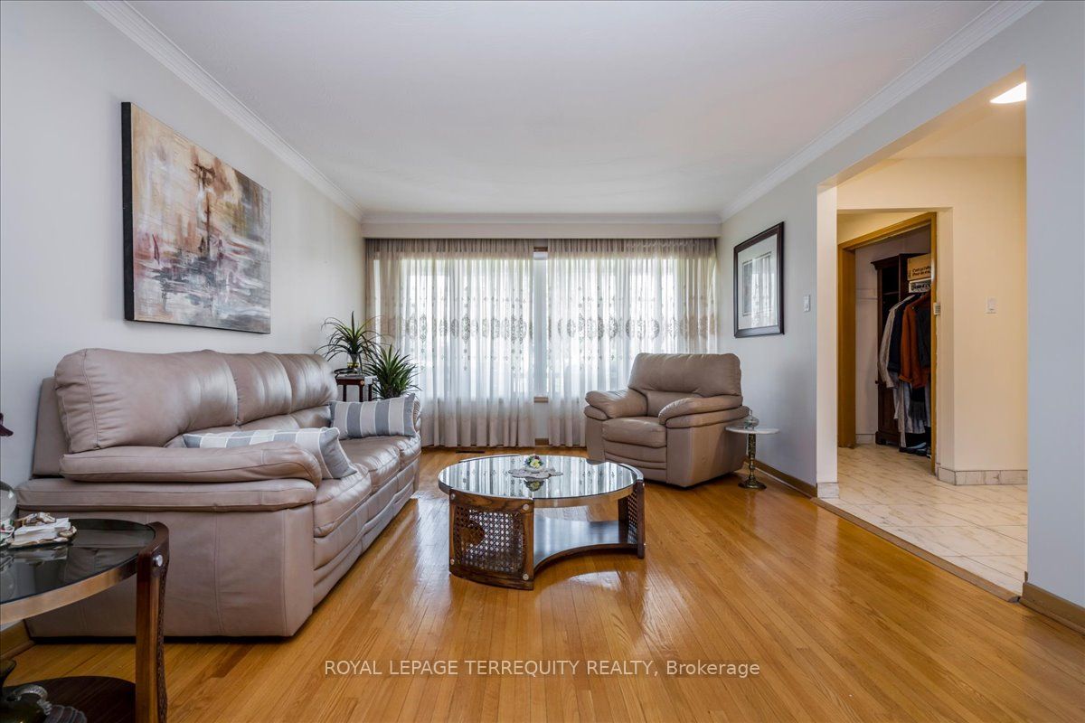 44 Margaret Avenue, Toronto, ON M2J 4C3 photo 5