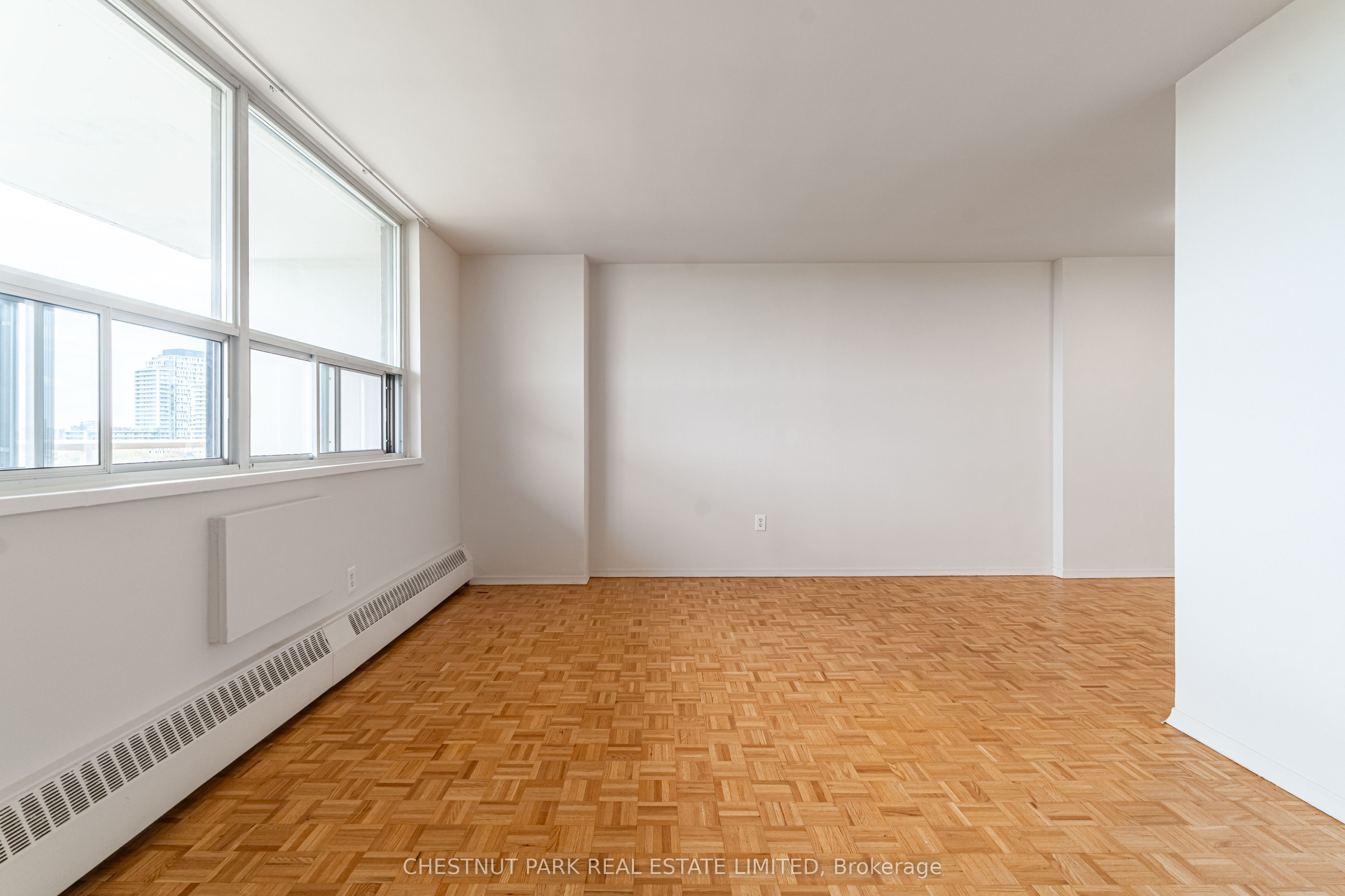 40 Godstone Road 806, Toronto, ON M2J 3C7 photo 5