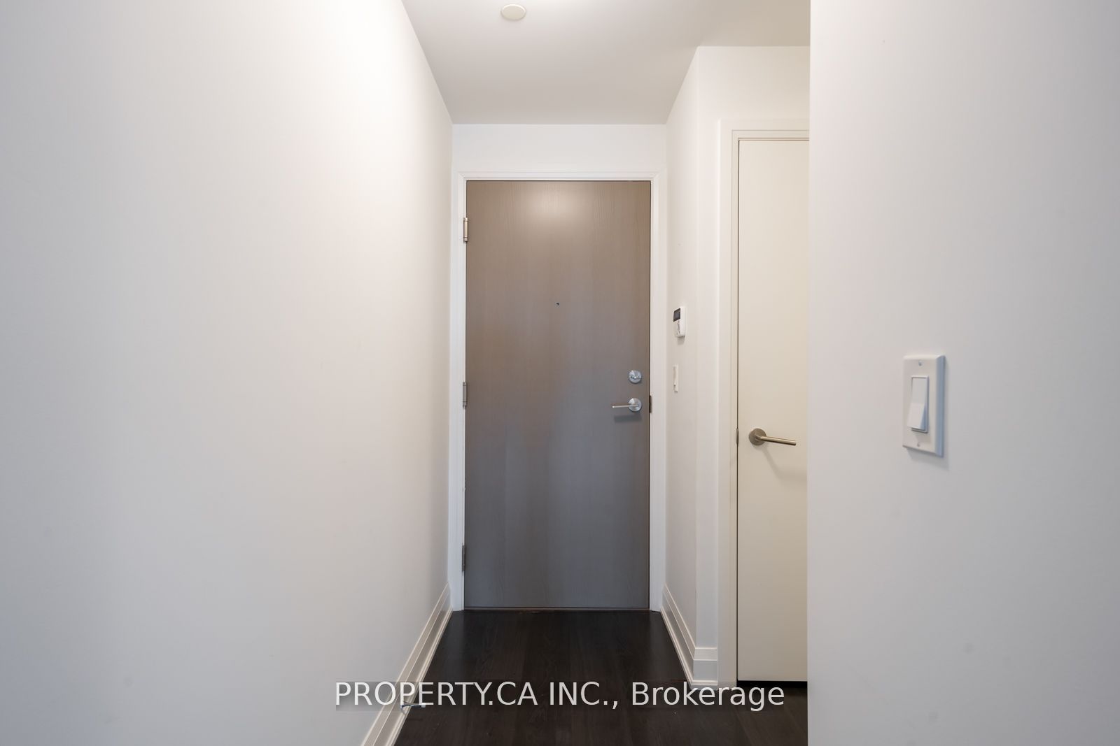 160 Vanderhoof Avenue 601, Toronto, ON M4G 0B7 photo 4
