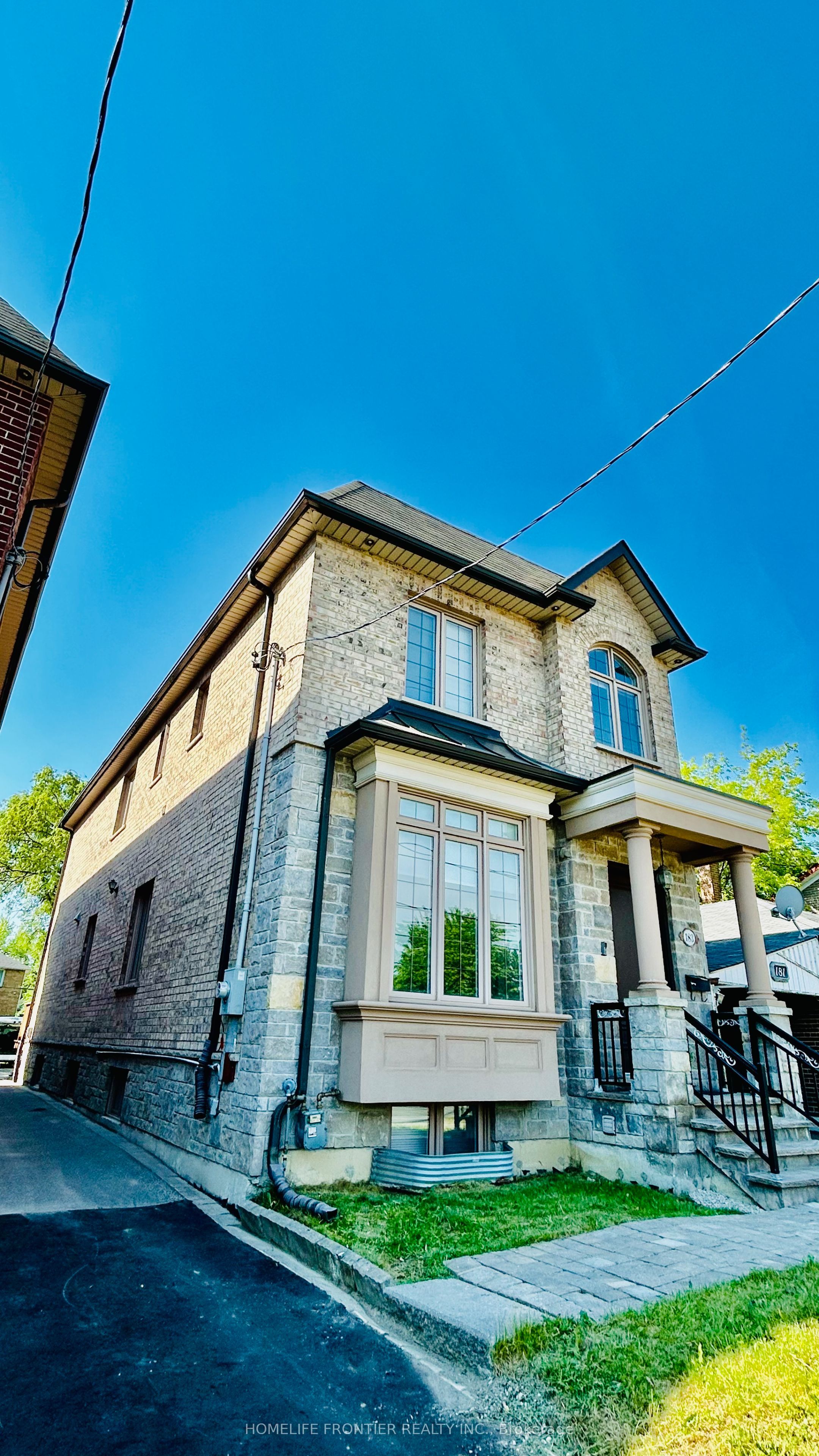 183 Finch Avenue E, Toronto, ON M2N 4R8 photo 2