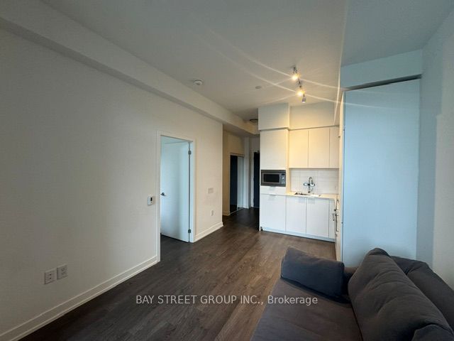 8 Olympic Garden Drive S621, Toronto, ON M2M 0B9 photo 5