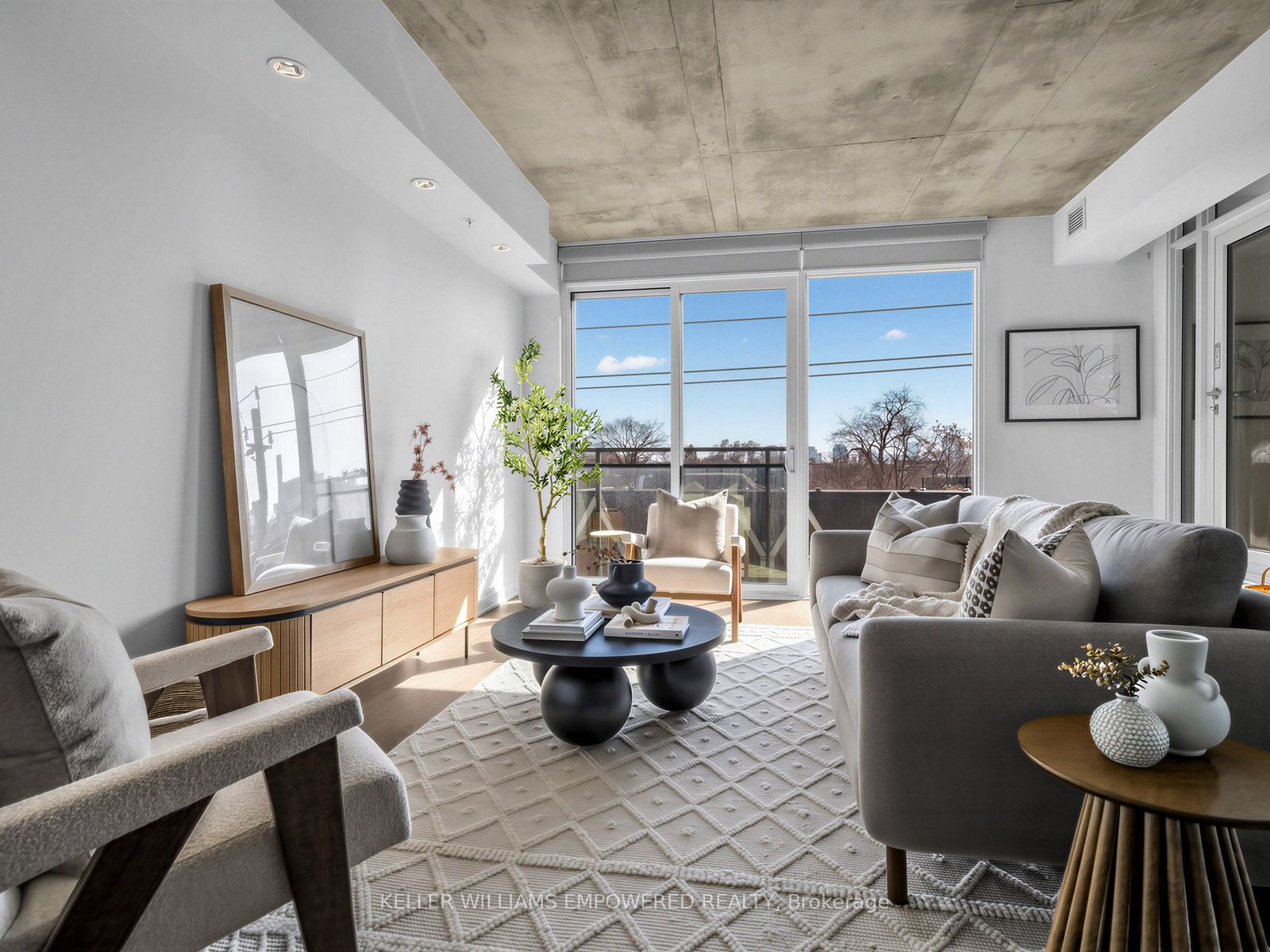 130 Rusholme Road 406, Toronto, ON M6H 1A7 photo 3
